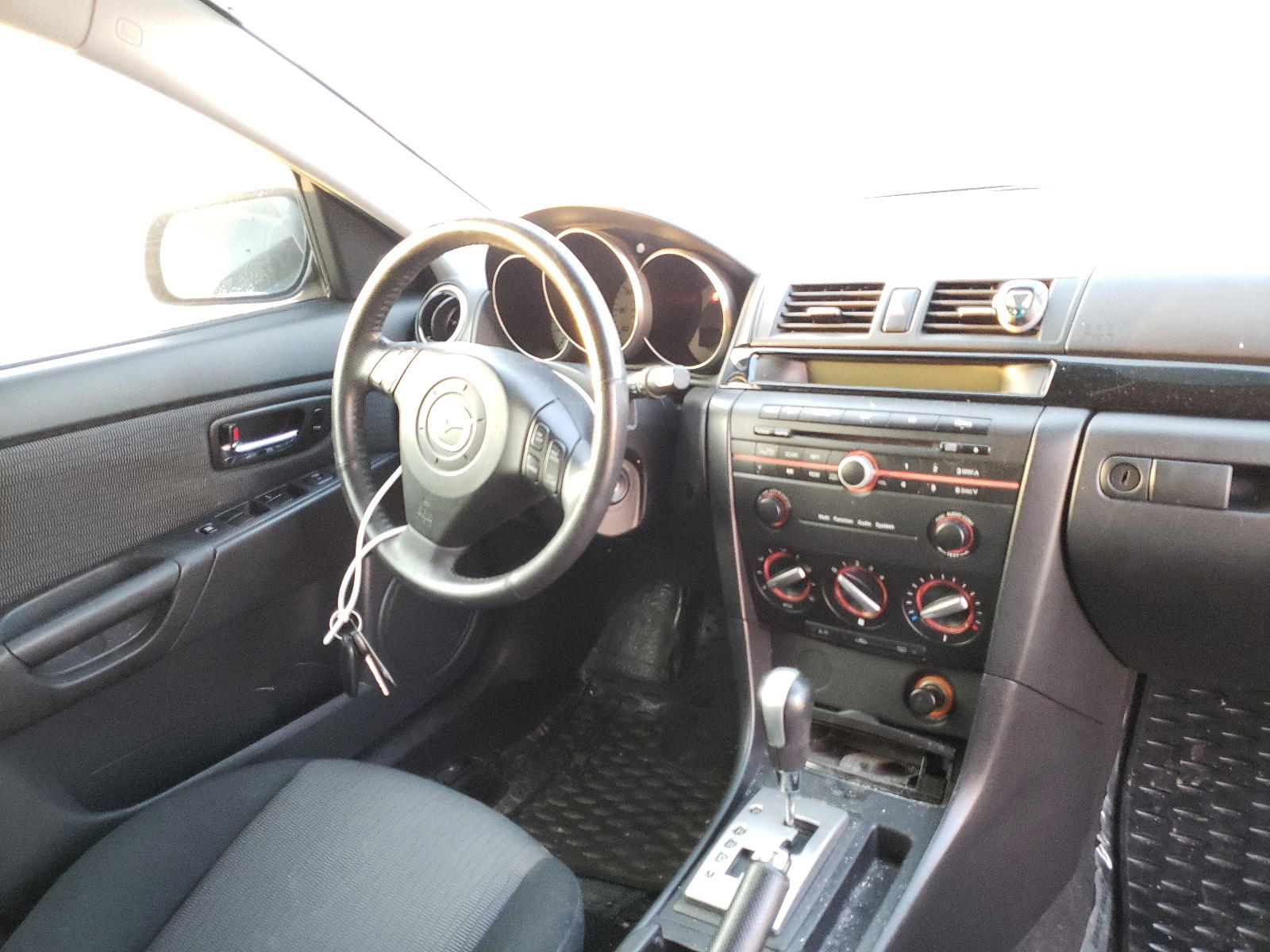 Photo 9 from auction – 2009 MAZDA 3 I with VIN JM1BK32F291238364
