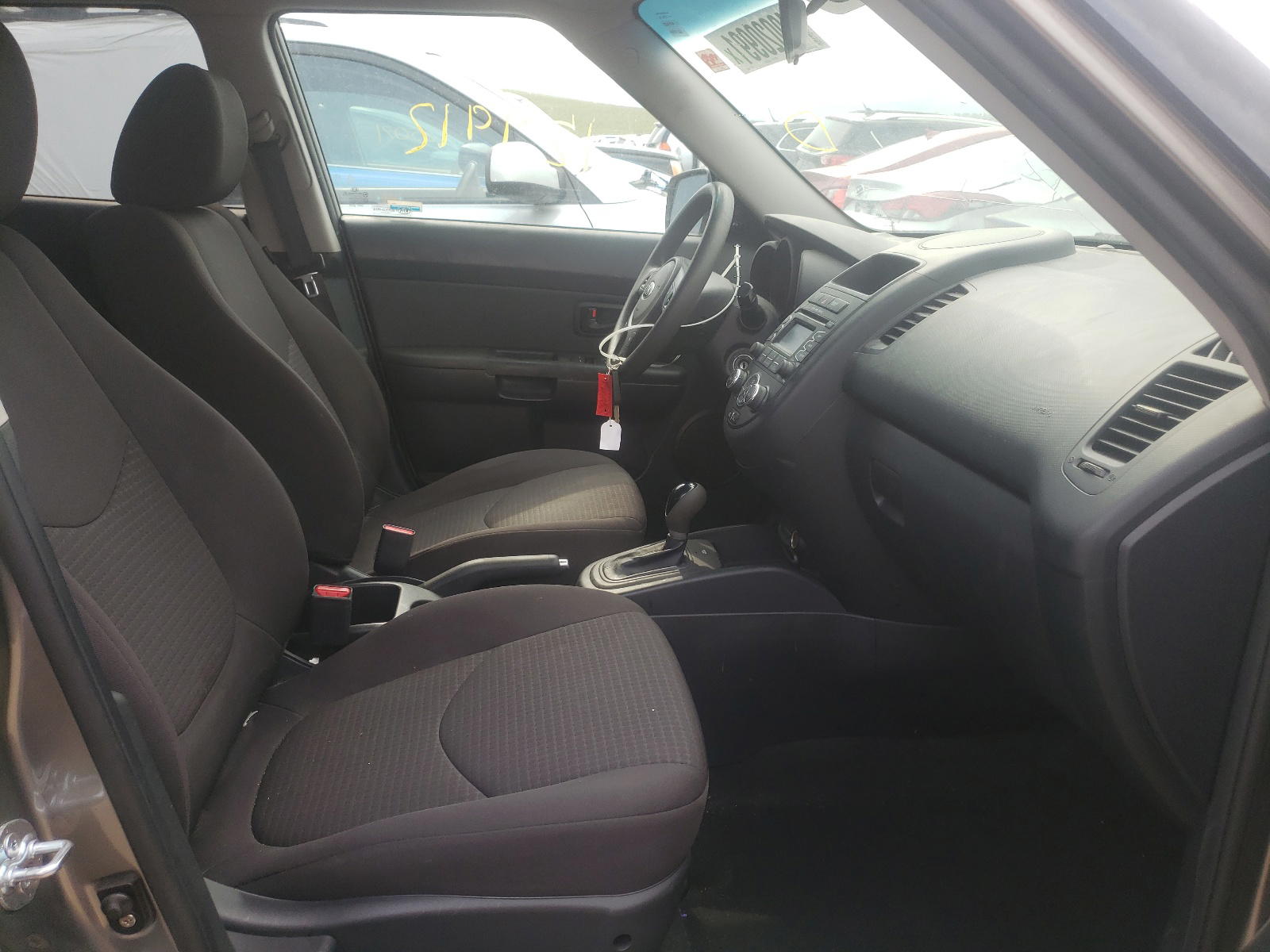 Photo 5 from auction – 2013 KIA SOUL with VIN KNDJT2A56D7503384