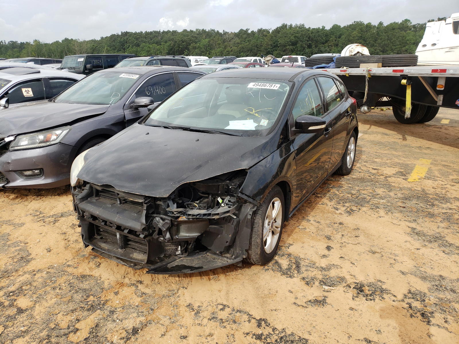 Photo 2 from auction – 2014 FORD FOCUS SE with VIN 1FADP3K27EL244009