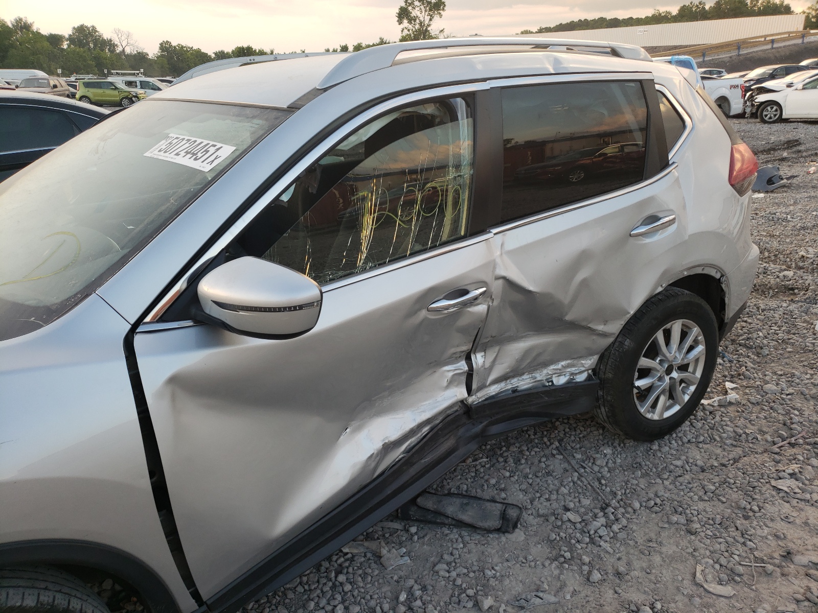 Photo 10 from auction – 2019 NISSAN ROGUE S with VIN 5N1AT2MVXKC704622