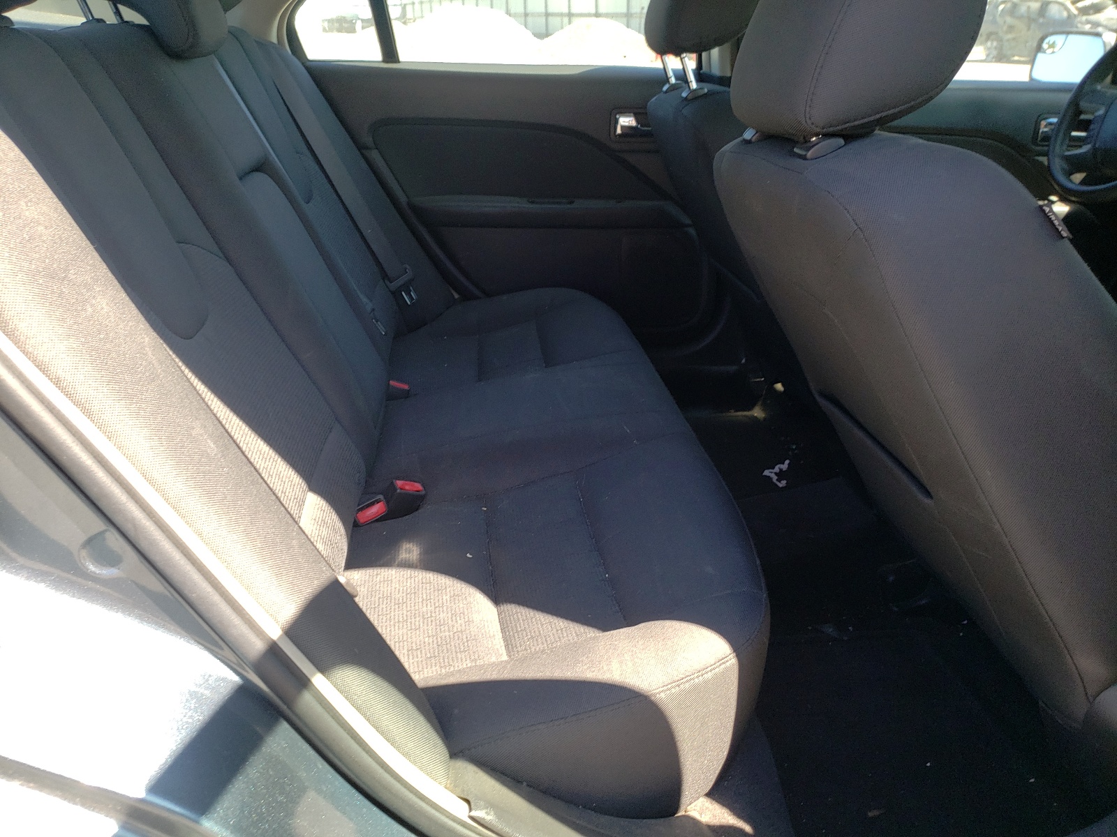 Photo 6 from auction – 2011 FORD FUSION with VIN 3FAHP0HA6BR161179