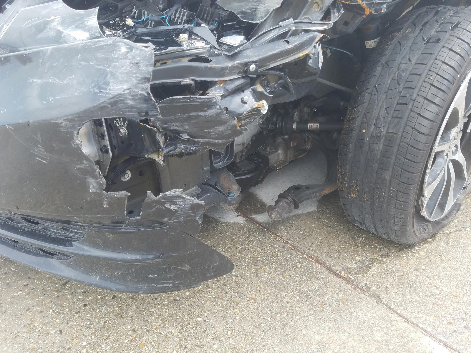 Photo 9 from auction – 2015 ACURA TLX with VIN 19UUB1F31FA016084