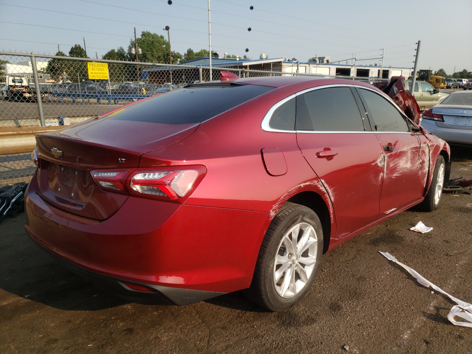 Photo 4 from auction – 2019 CHEVROLET MALIBU LT with VIN 1G1ZD5ST2KF213332