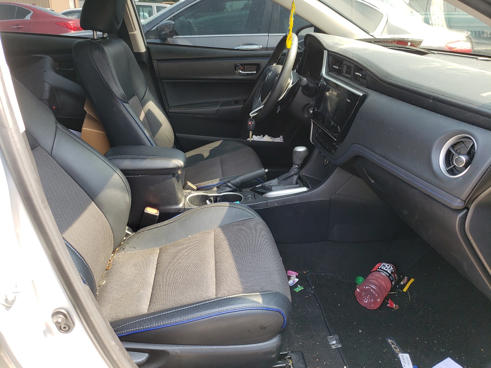 Zdjęcie 5 z aukcji – 2017 TOYOTA COROLLA L z VIN 2T1BURHEXHC916171