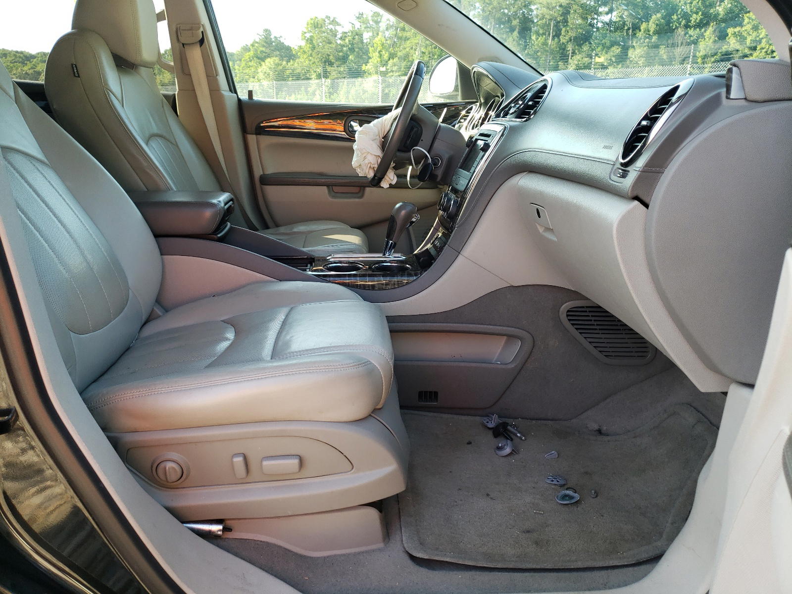 Photo 5 from auction – 2014 BUICK ENCLAVE with VIN 5GAKRBKD3EJ122302