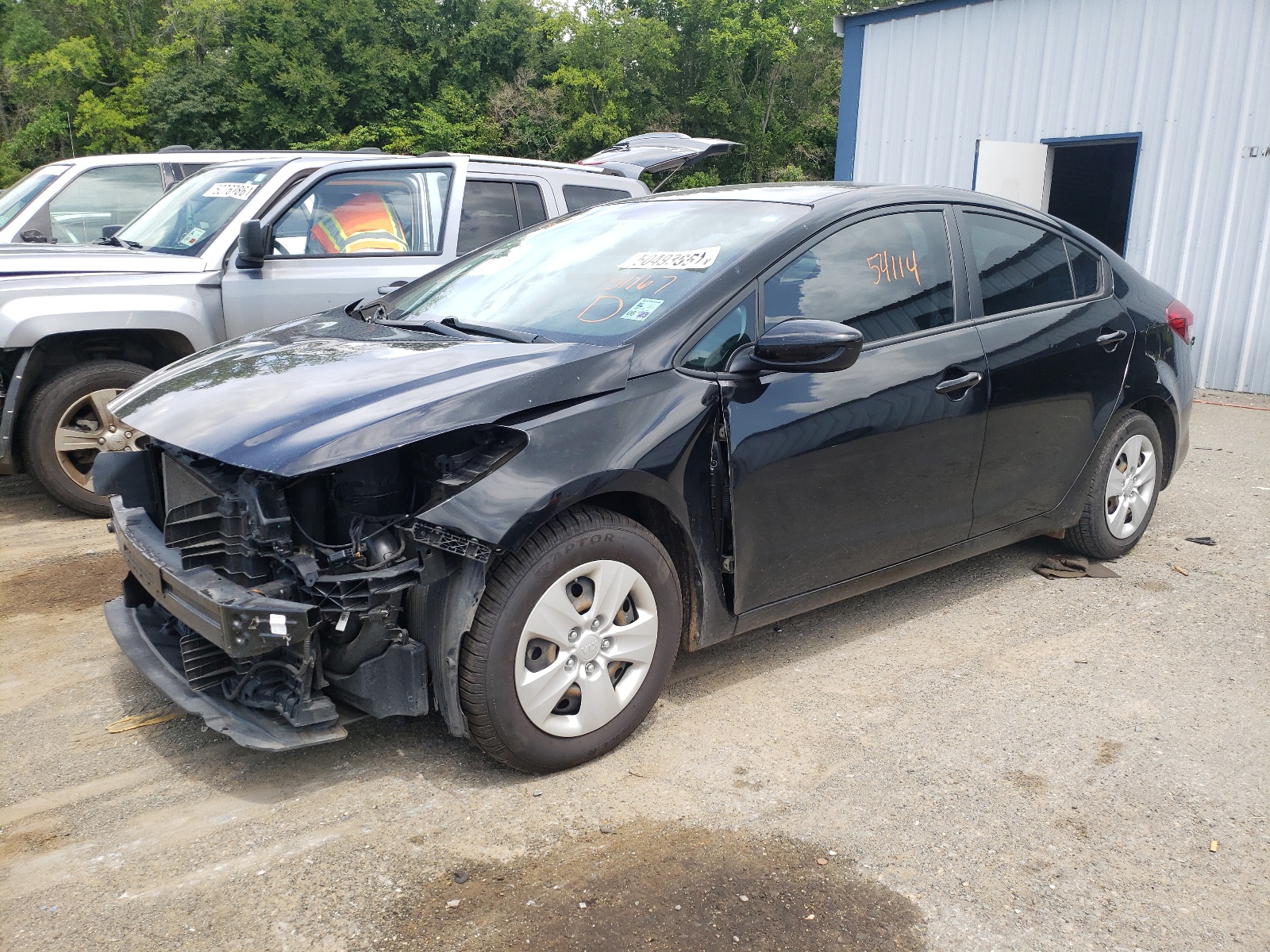 Photo 2 from auction – 2017 KIA FORTE LX with VIN 3KPFK4A77HE151167