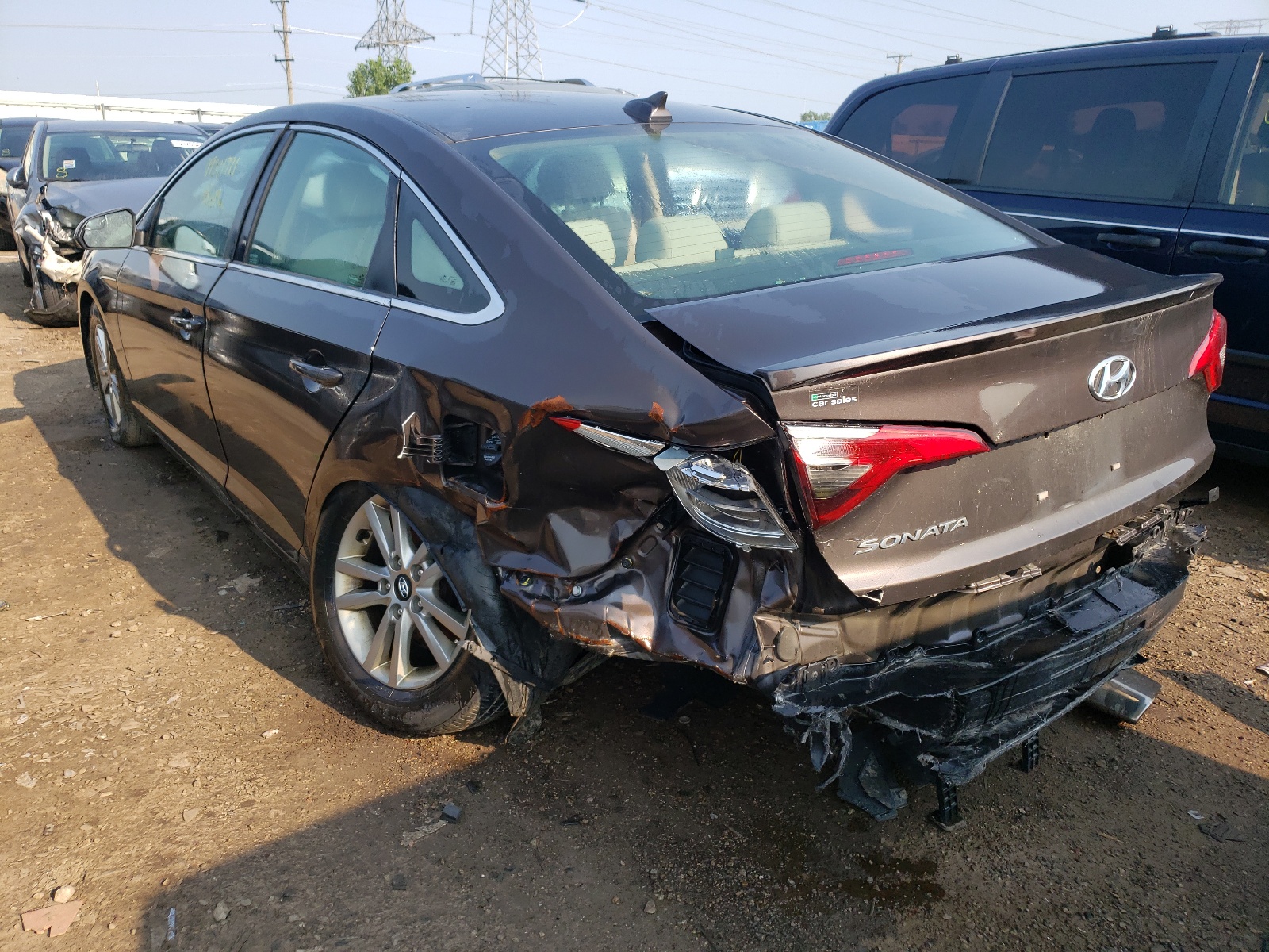 Photo 3 from auction – 2015 HYUNDAI SONATA SE with VIN 5NPE24AF0FH186855