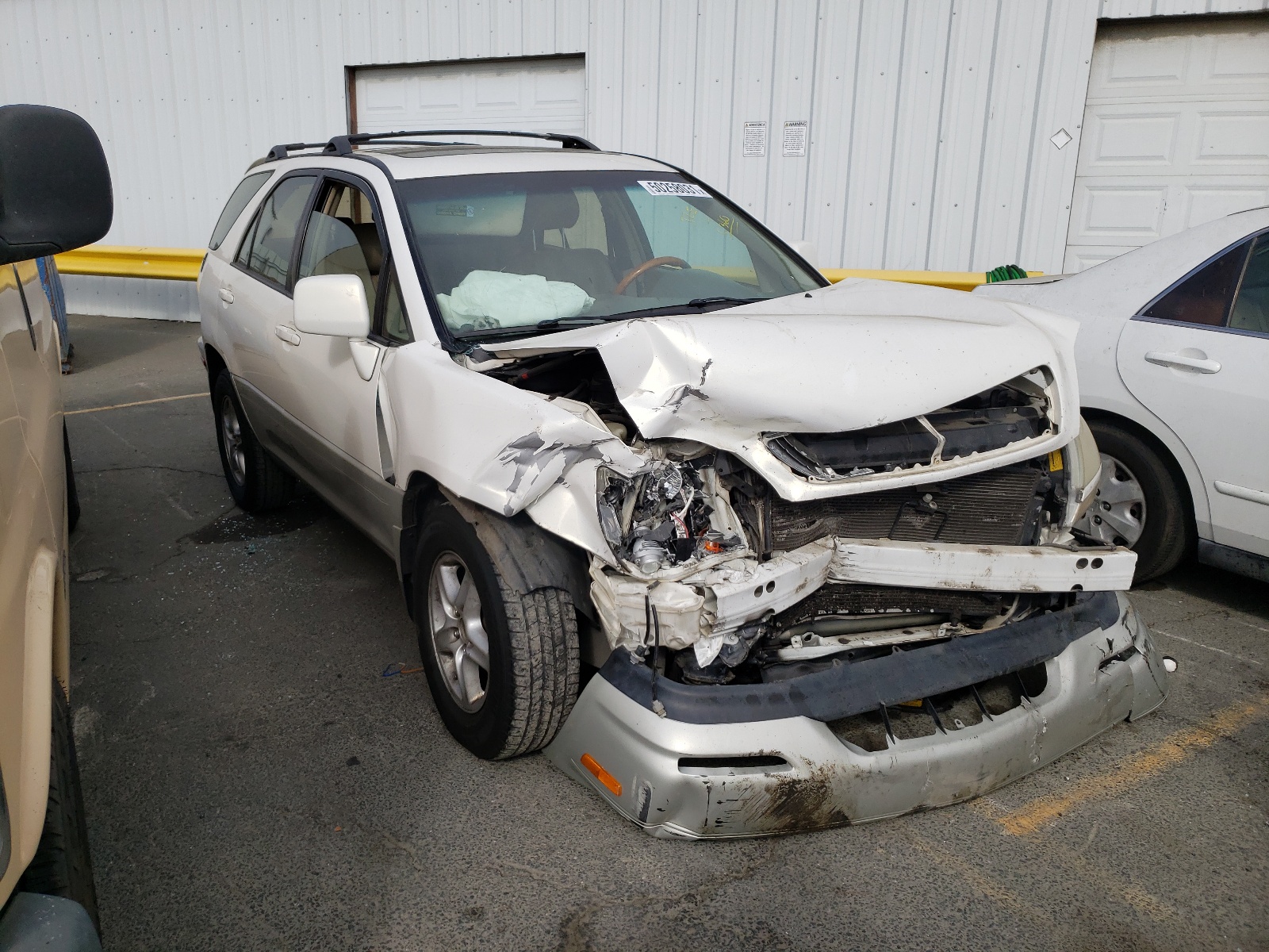 صورة رقم 1 من المزاد - 2001 LEXUS RX 300 مع VIN JTJGF10UX10084509