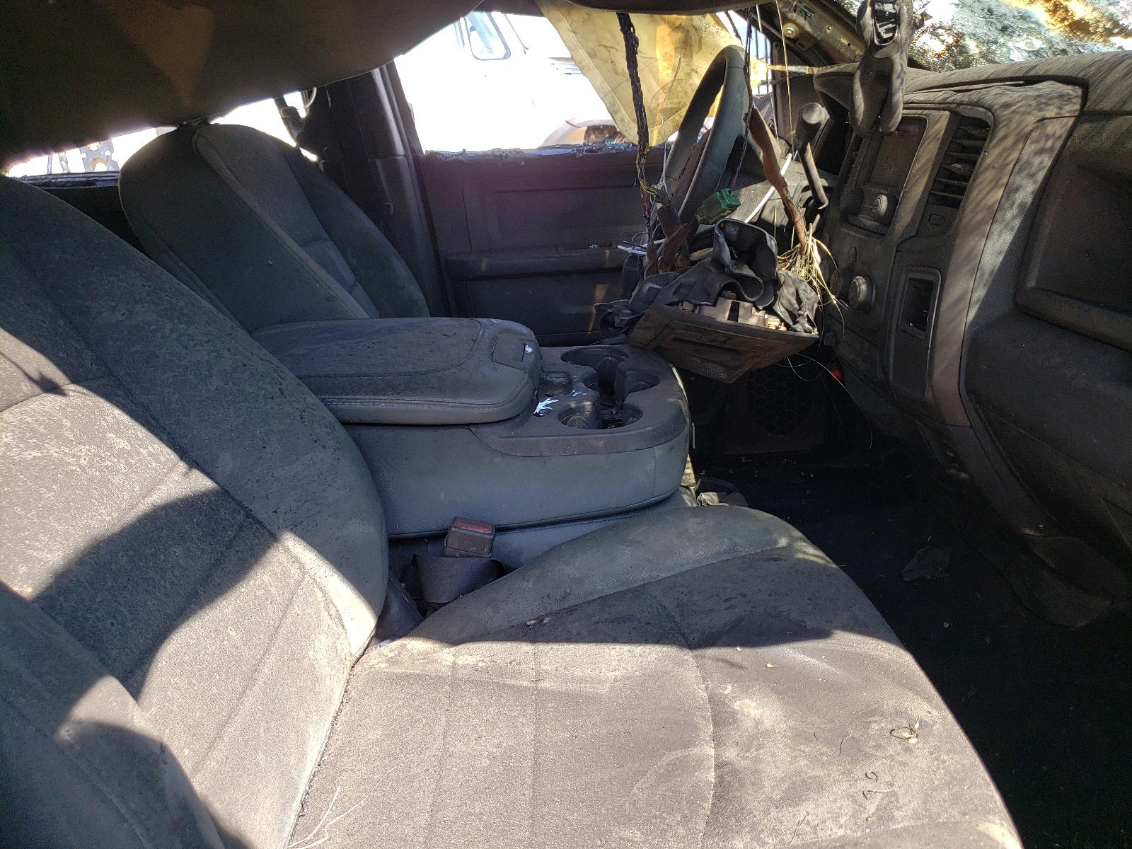 Photo 5 from auction – 2014 RAM 3500 ST with VIN 3C63RRGL0EG326978