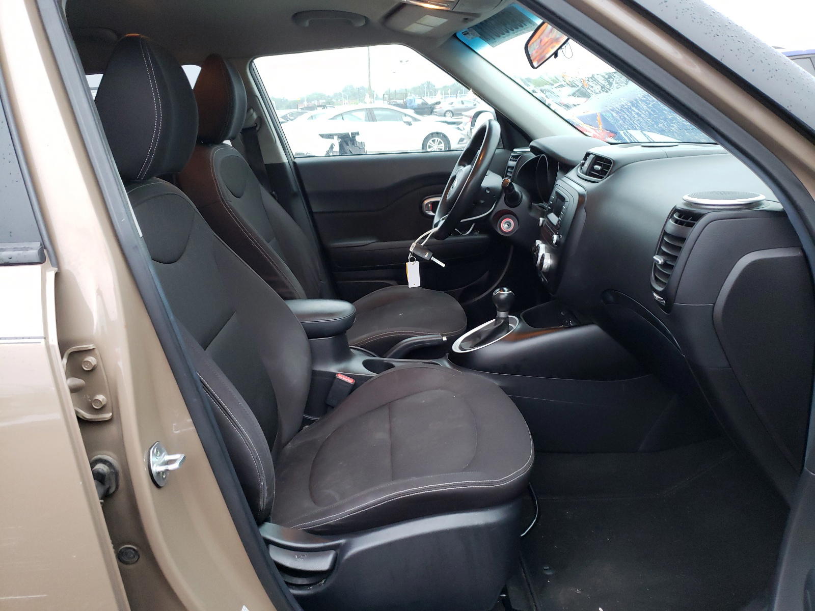 Photo 5 from auction – 2015 KIA SOUL with VIN KNDJN2A20F7213970