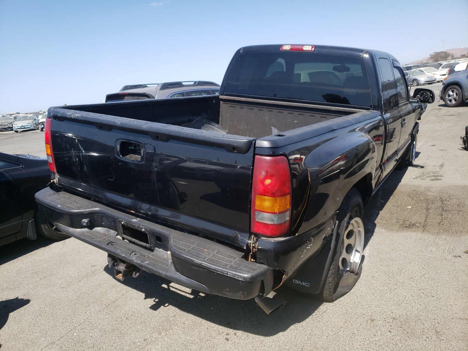 Photo 4 from auction – 2002 GMC SIERRA K15 with VIN 2GTFK69U421394588