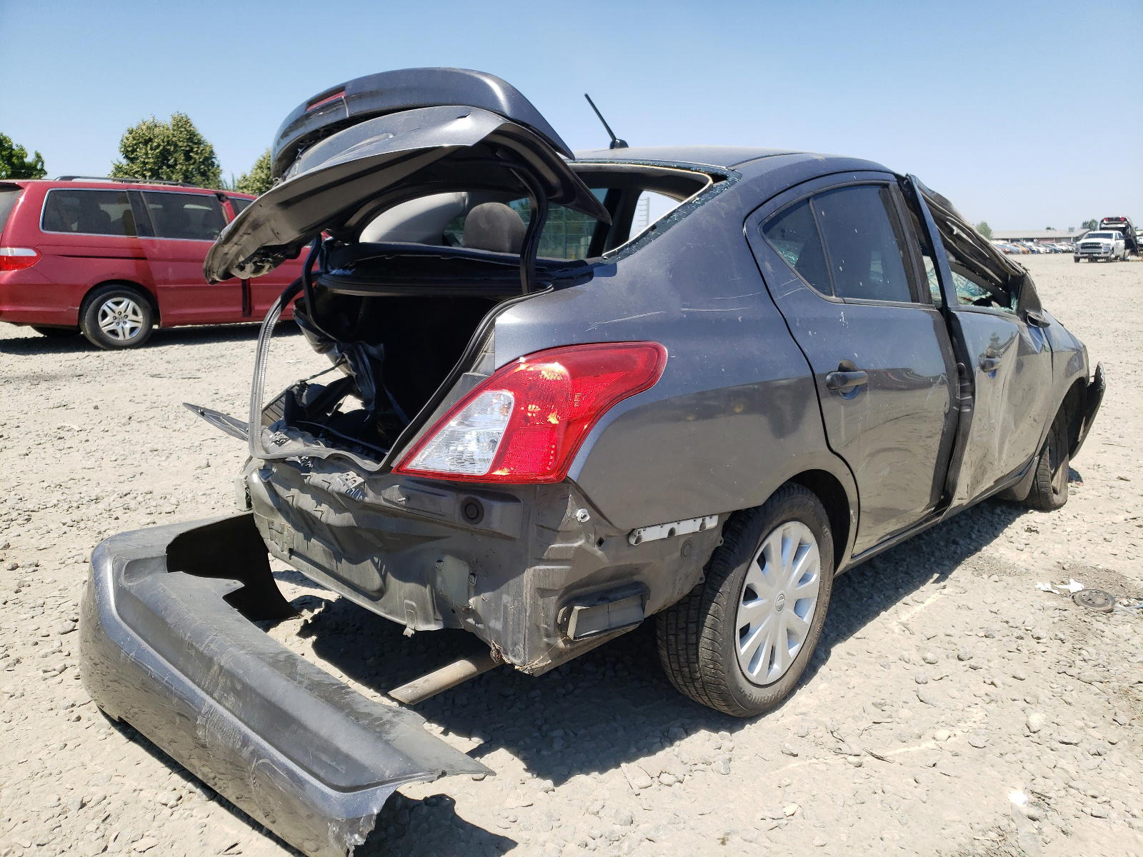 Photo 4 from auction – 2016 NISSAN VERSA S with VIN 3N1CN7AP1GL917547