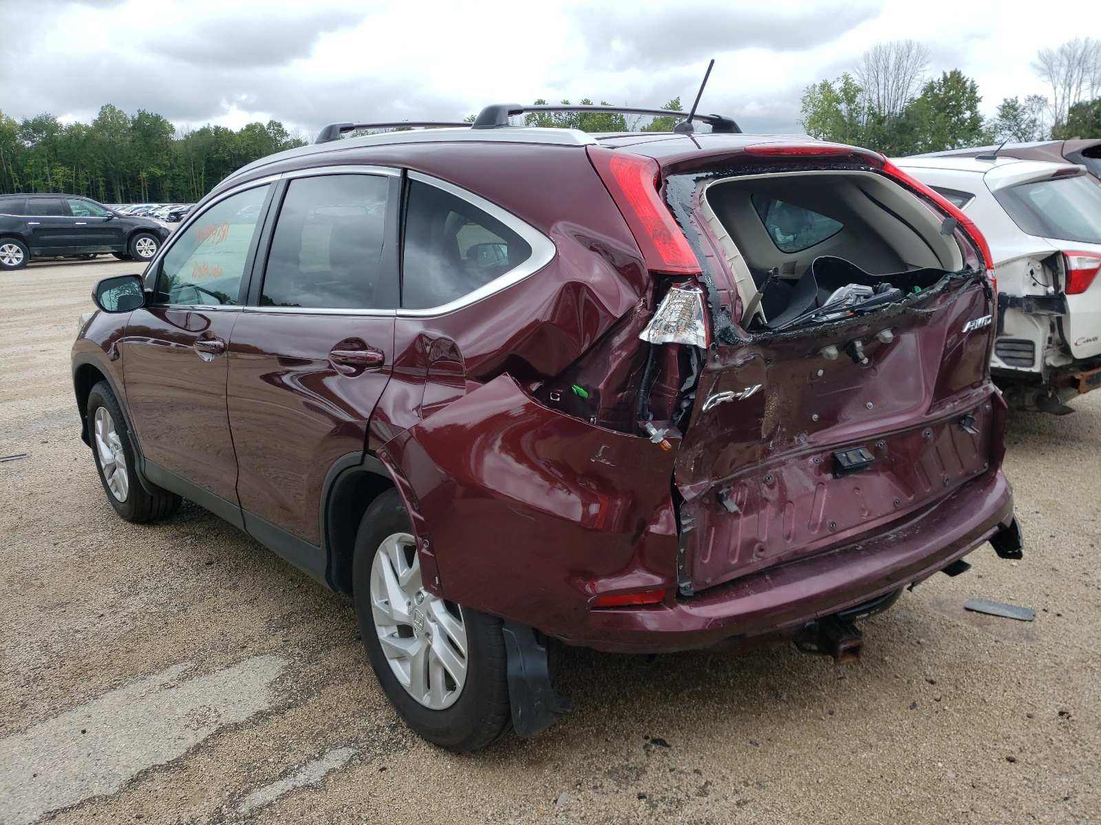 Photo 3 from auction – 2016 HONDA CR-V with VIN 5J6RM4H55GL028723