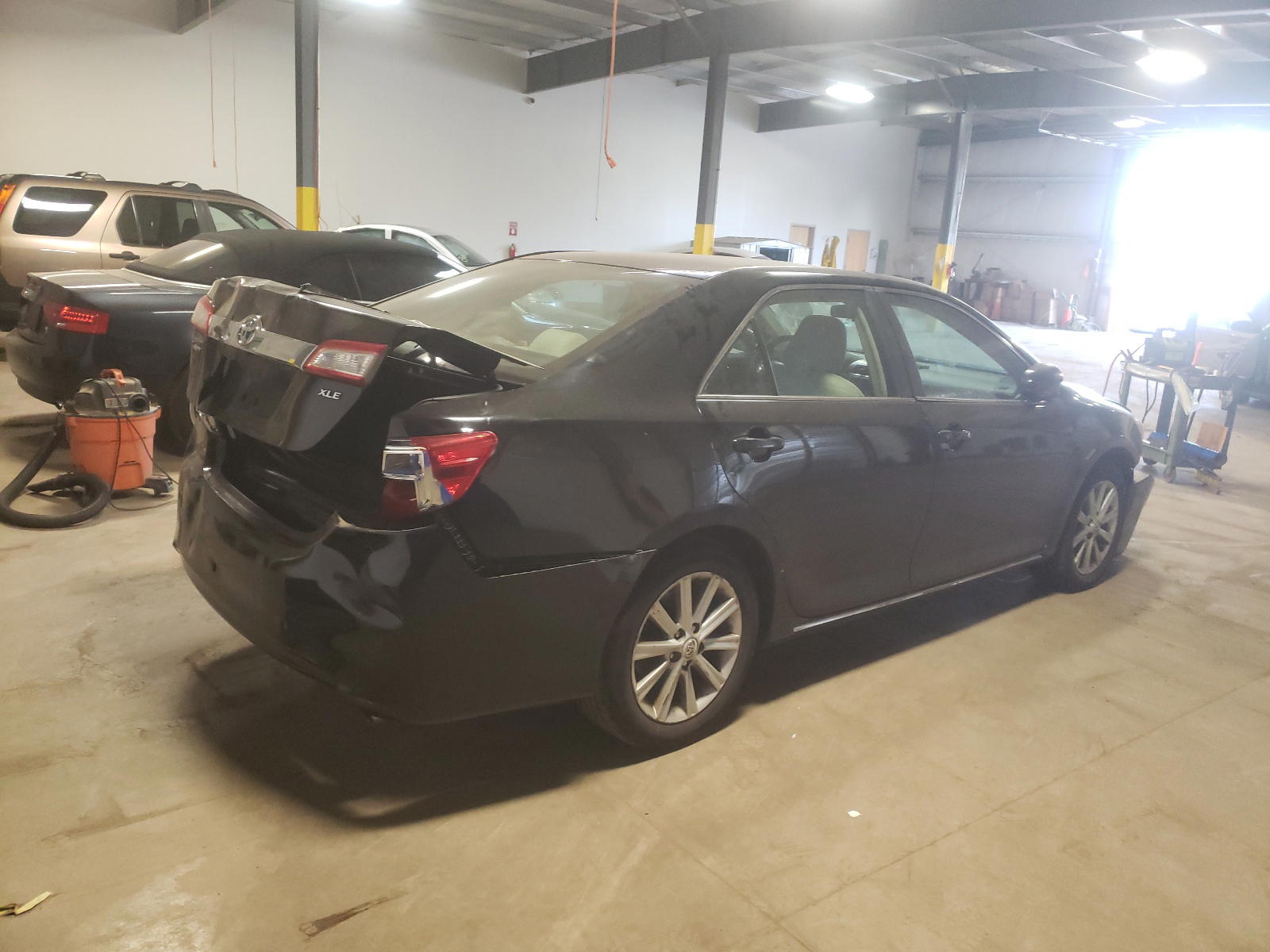 Photo 4 from auction – 2012 TOYOTA CAMRY BASE with VIN 4T4BF1FK4CR172486