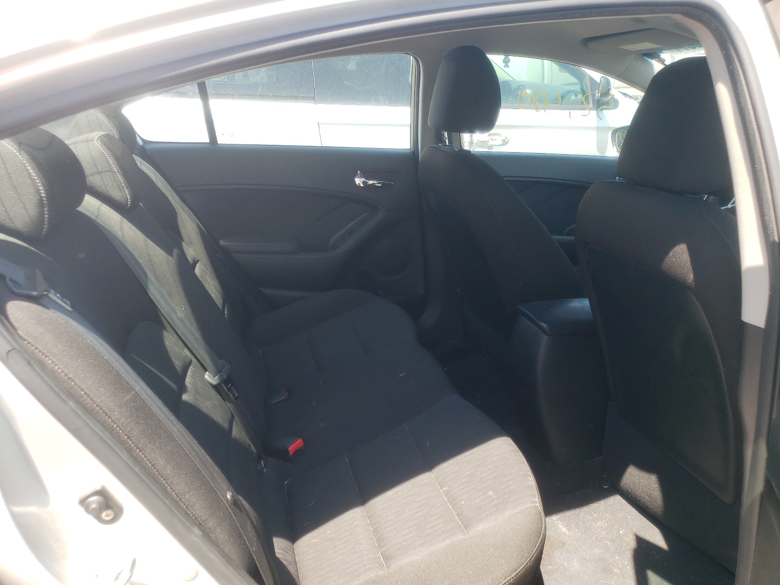 Zdjęcie 6 z aukcji – 2014 KIA FORTE LX z VIN KNAFK4A63E5148987