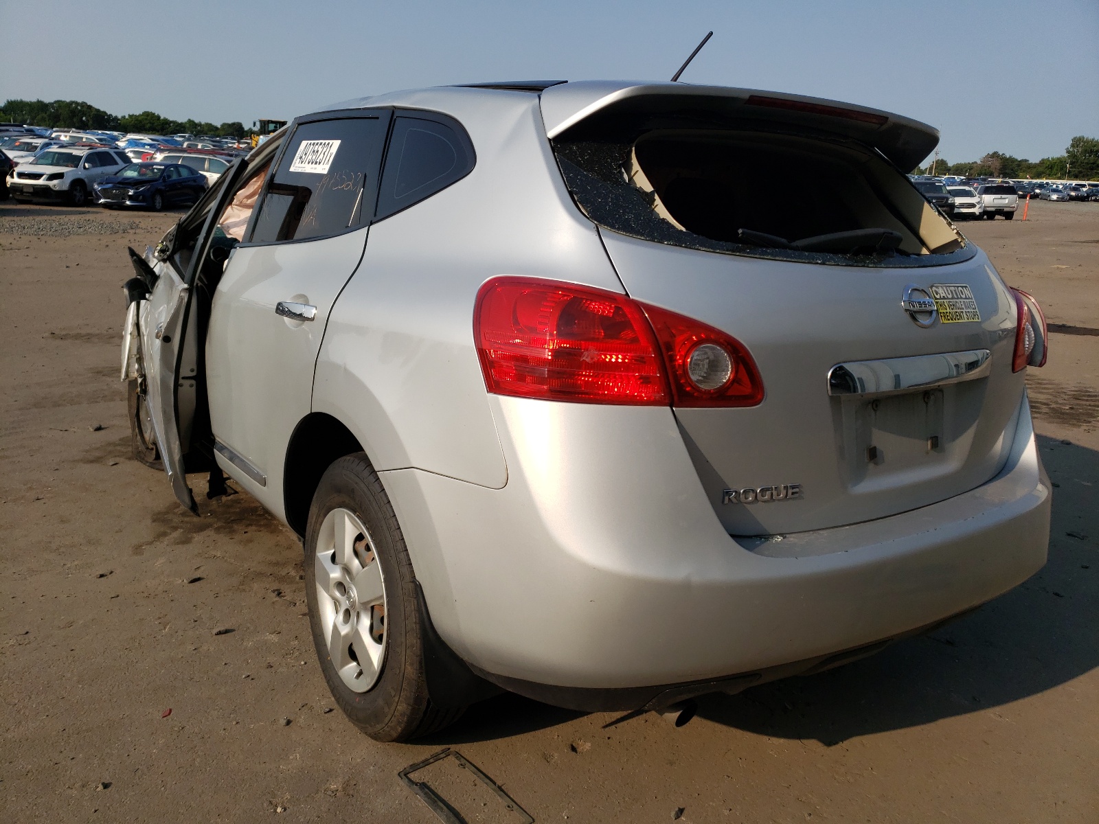 Photo 3 from auction – 2013 NISSAN ROGUE S with VIN JN8AS5MT0DW037461