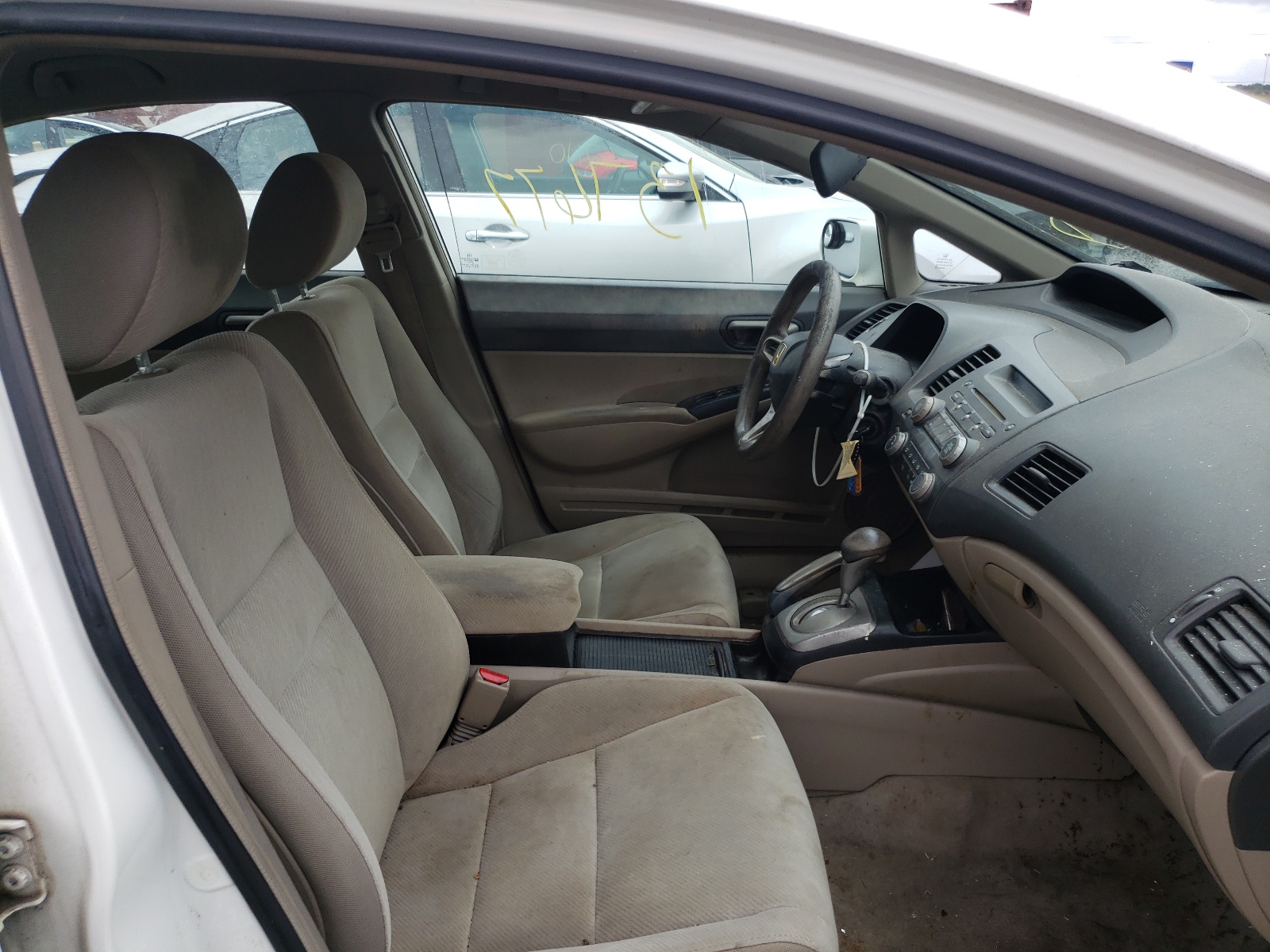 Zdjęcie 5 z aukcji – 2009 HONDA CIVIC LX z VIN 2HGFA16529H525975