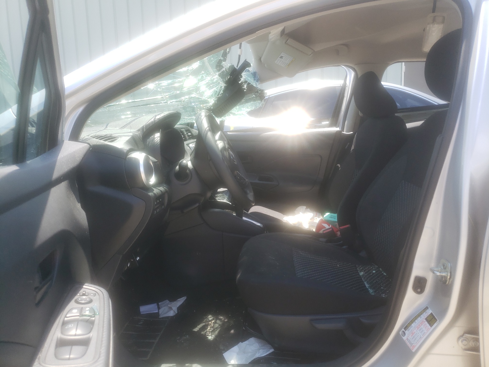 Photo 5 from auction – 2020 NISSAN VERSA S with VIN 3N1CN8DV0LL916108