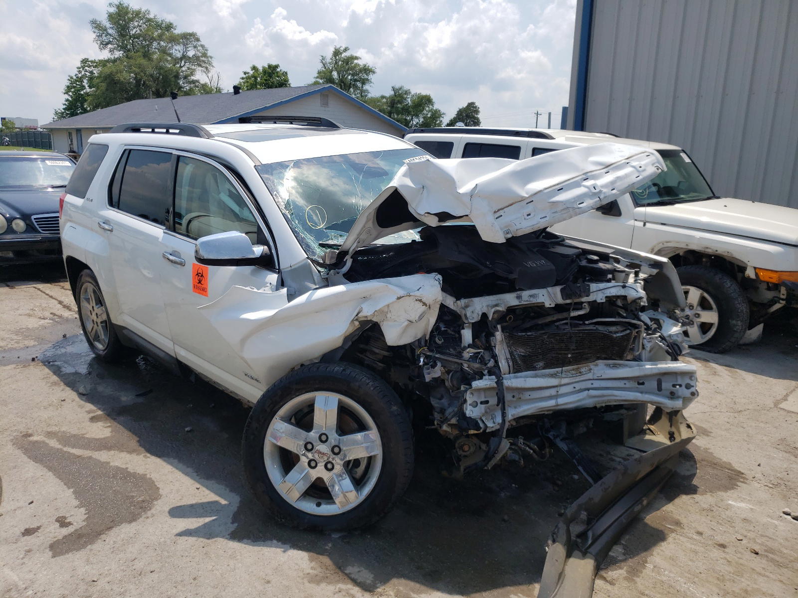 GMC TERRAIN SL 2012 with VIN 2GKFLSE57C6372372 - Photo from auction
