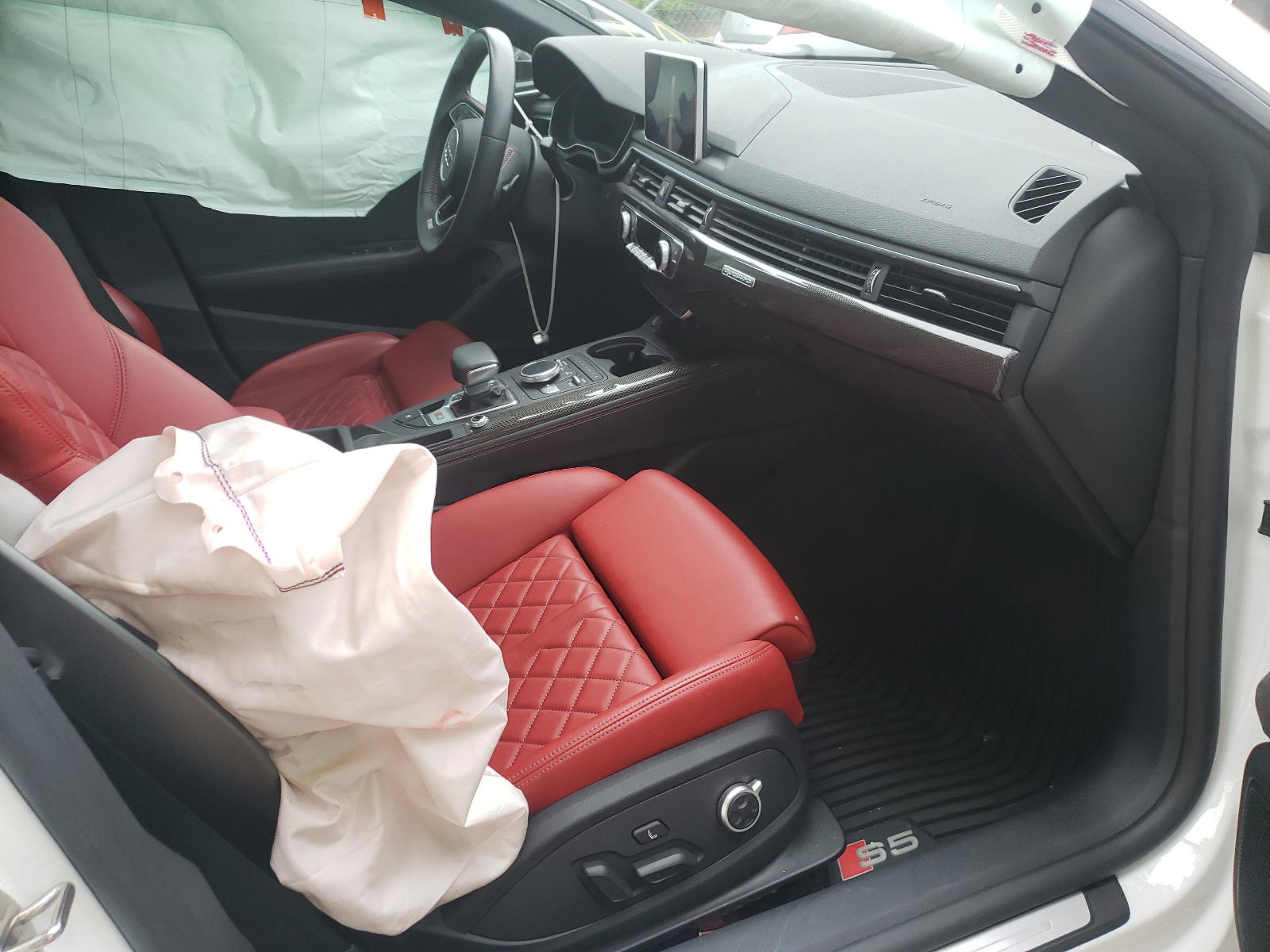 Photo 5 from auction – 2019 AUDI S5 PREMIUM with VIN WAUB4CF51KA005137