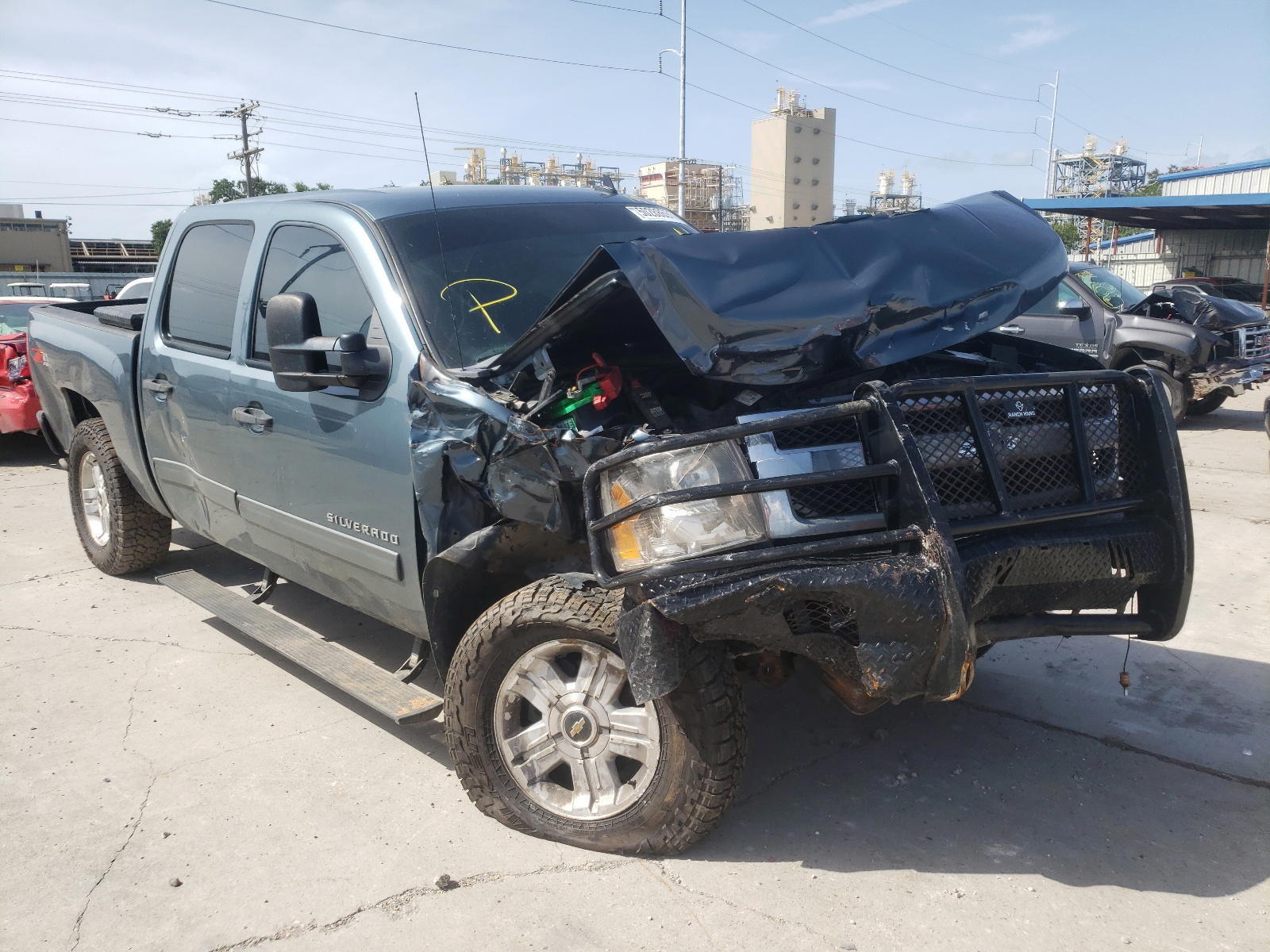 CHEVROLET SILVERADO 2011 with VIN 3GCPKSE32BG232010 - Photo from auction