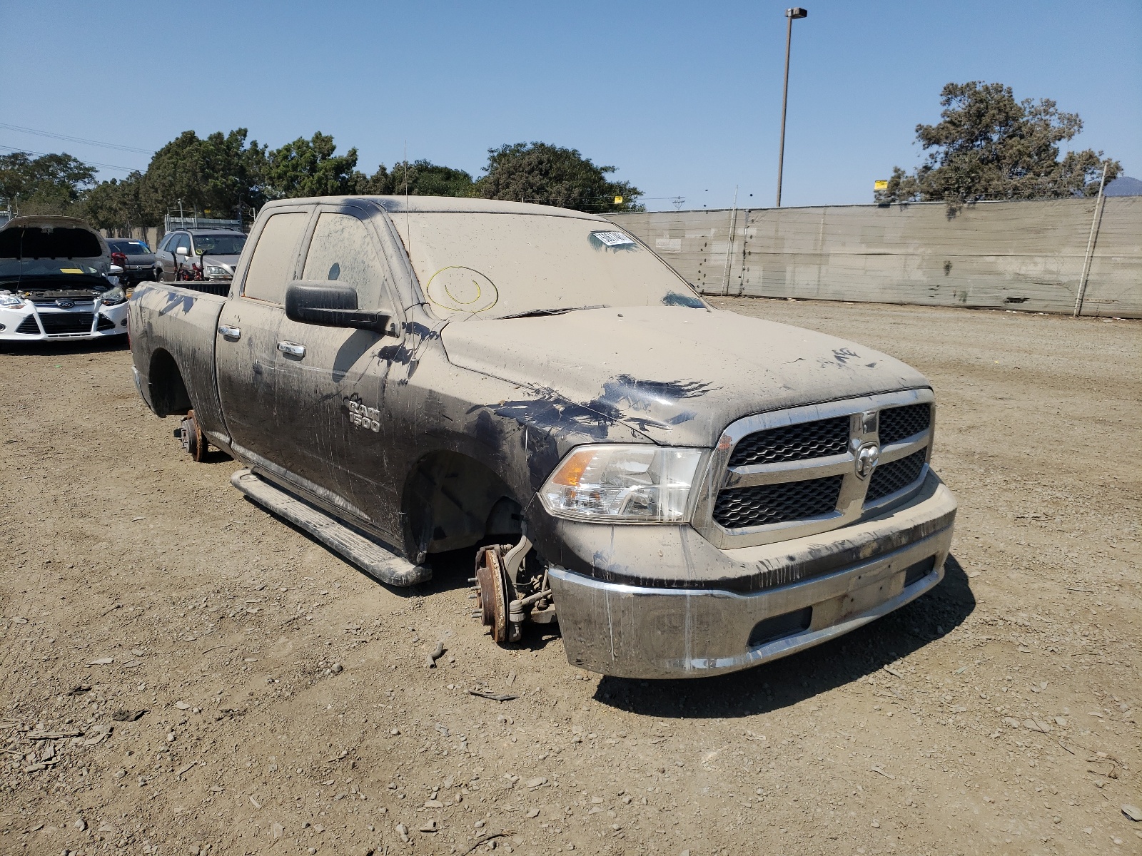 RAM 1500 SLT 2017 مع رقم تعريف المركبة 1C6RR6GG6HS713933 - صورة من المزاد