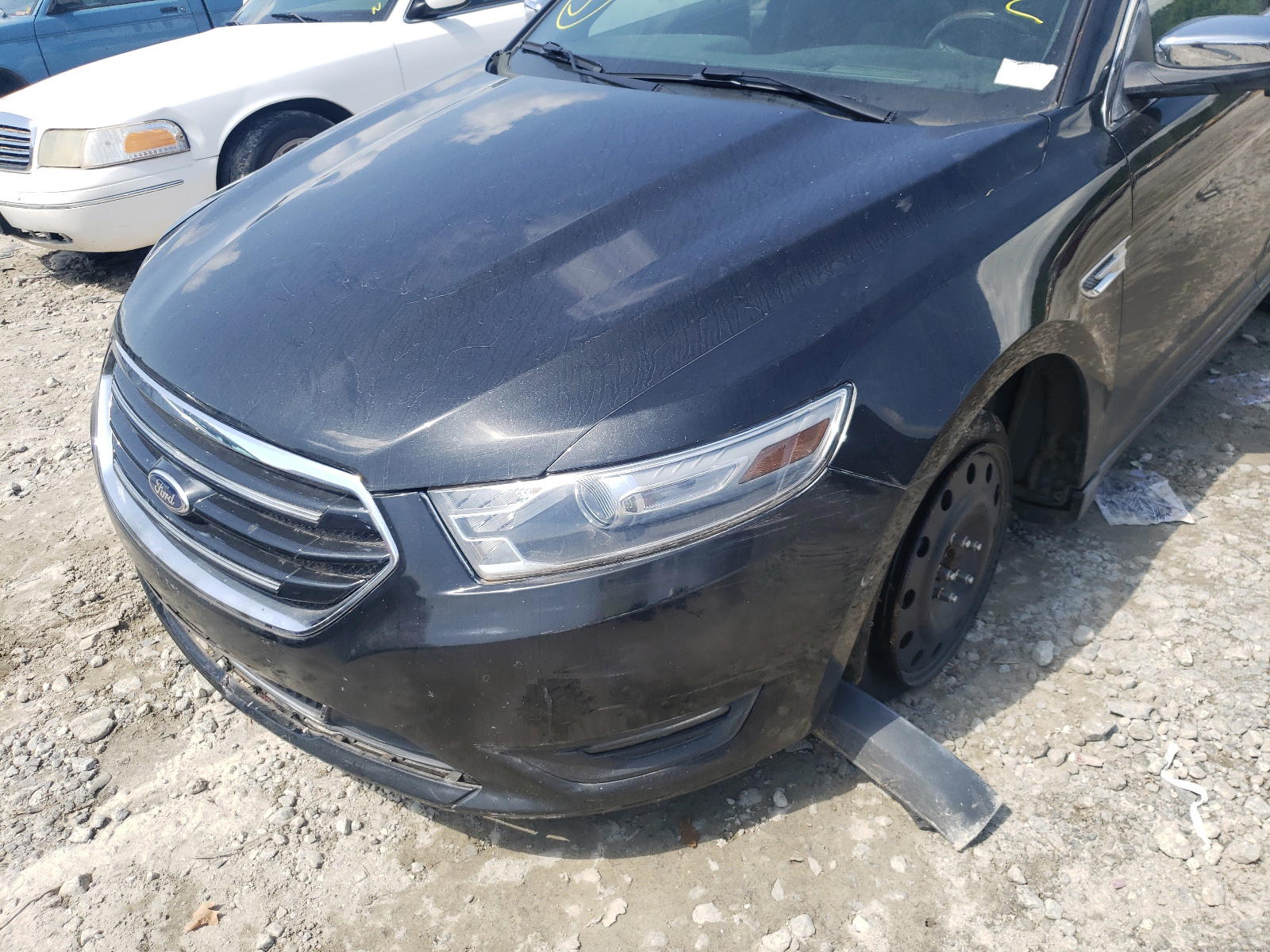 Photo 9 from auction – 2013 FORD TAURUS LIM with VIN 1FAHP2F8XDG224564