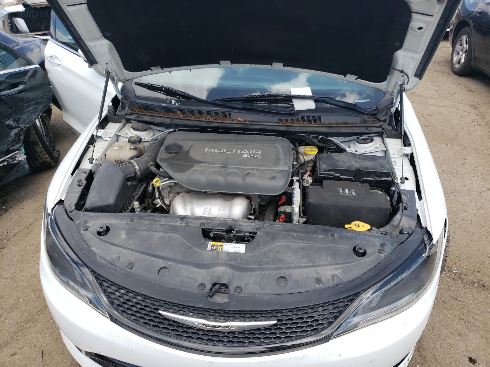 Photo 7 from auction – 2016 CHRYSLER 200 S with VIN 1C3CCCBB7GN129813