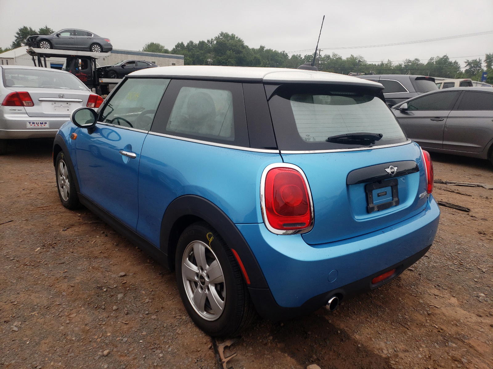 Photo 3 from auction – 2017 MINI COOPER with VIN WMWXP5C34H3C64264