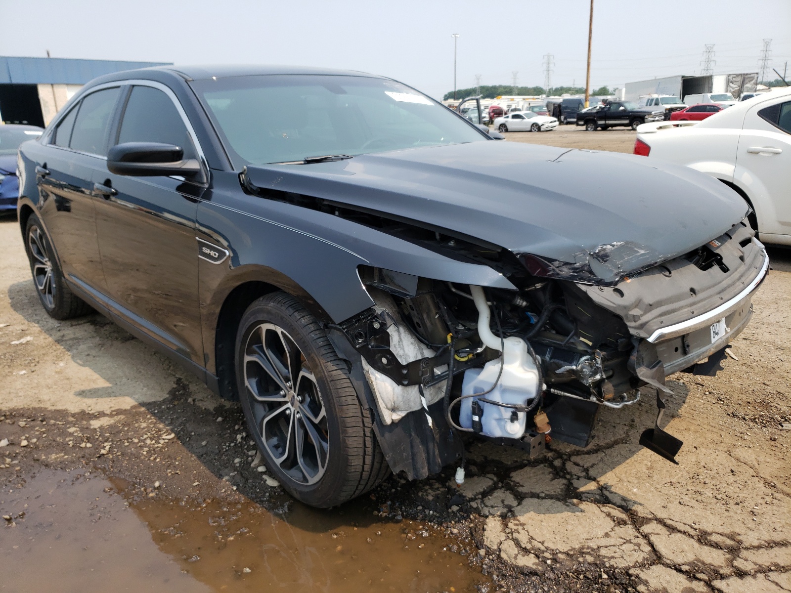 Photo 1 from auction – 2016 FORD TAURUS SHO with VIN 1FAHP2KT8GG147062