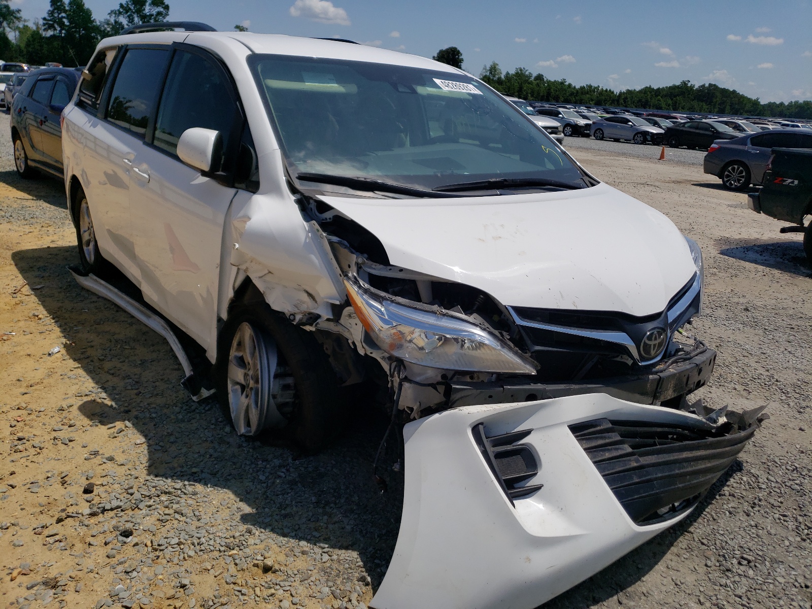 Photo 1 from auction – 2020 TOYOTA SIENNA LE with VIN 5TDKZ3DC4LS044749