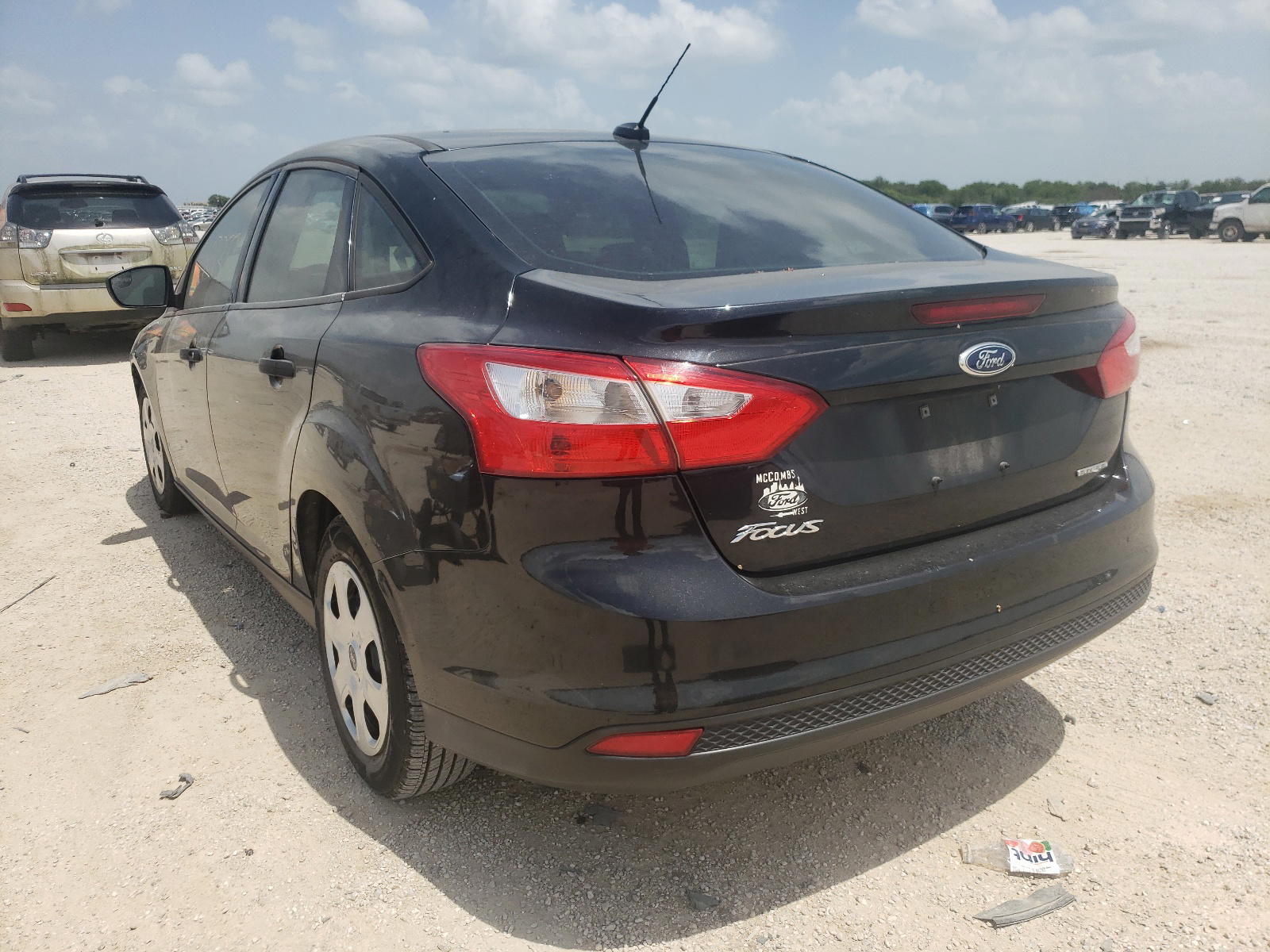 Photo 3 from auction – 2013 FORD FOCUS S with VIN 1FADP3E24DL361900