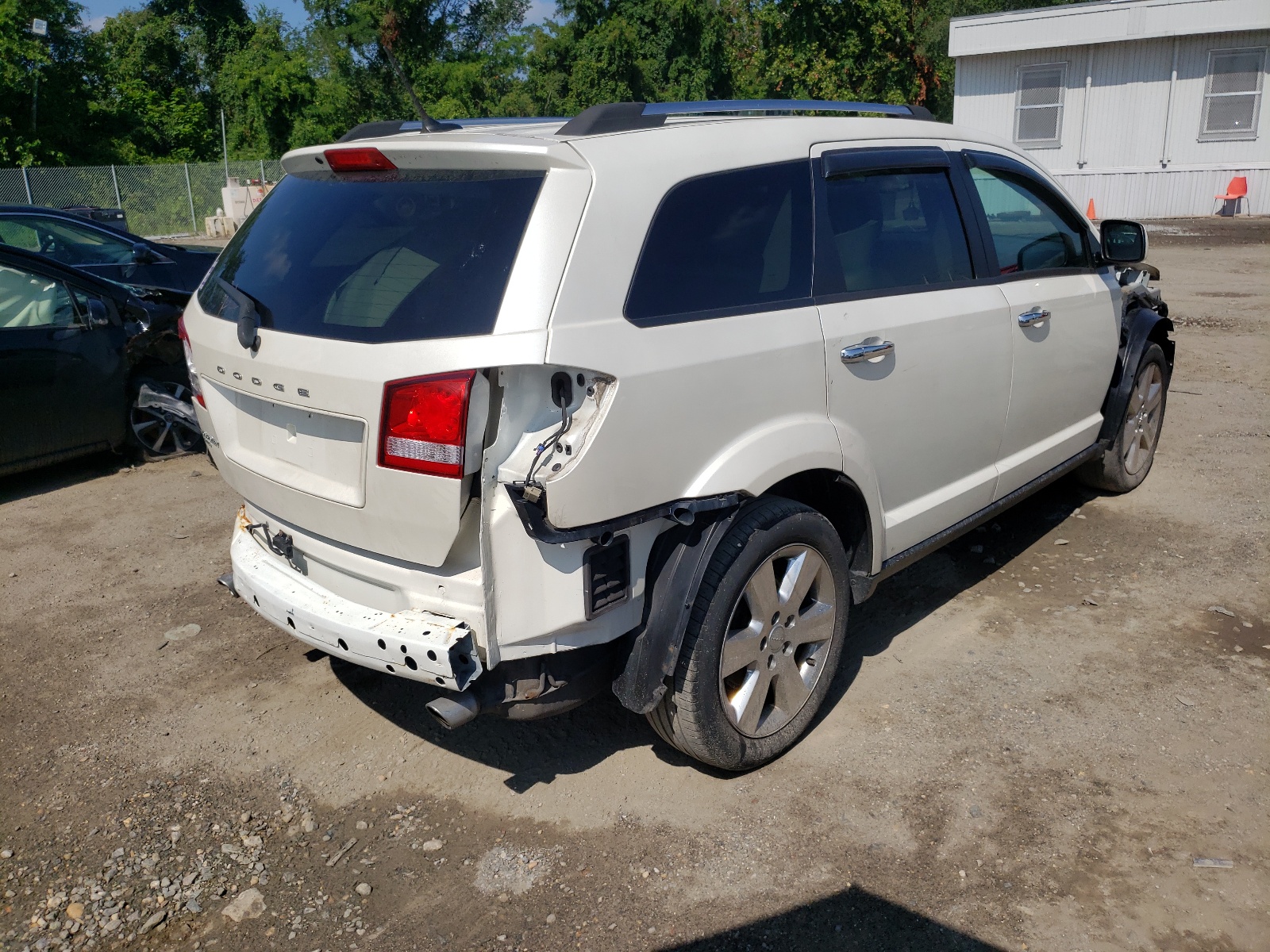 Zdjęcie 4 z aukcji – 2014 DODGE JOURNEY LI z VIN 3C4PDDDG9ET119645
