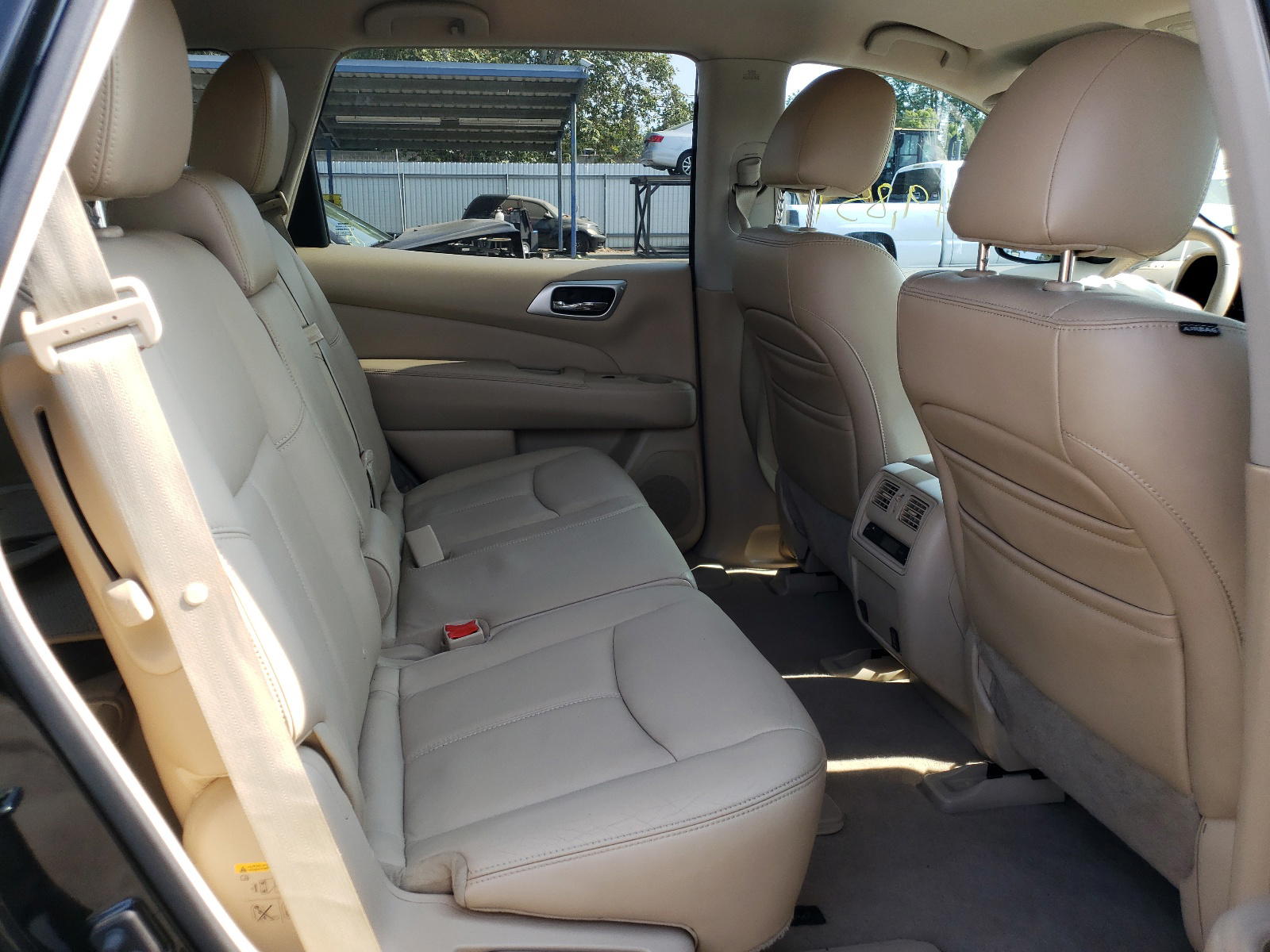 Photo 6 from auction – 2013 NISSAN PATHFINDER with VIN 5N1AR2MN2DC607836