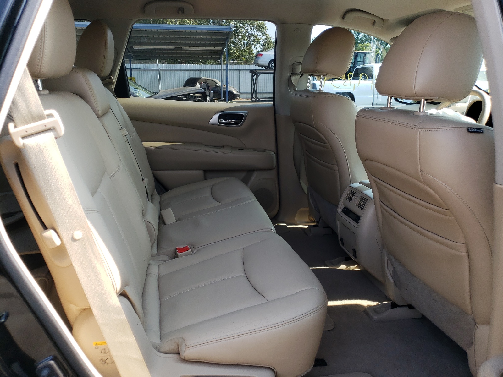 Zdjęcie 6 z aukcji – 2013 NISSAN PATHFINDER z VIN 5N1AR2MN2DC607836