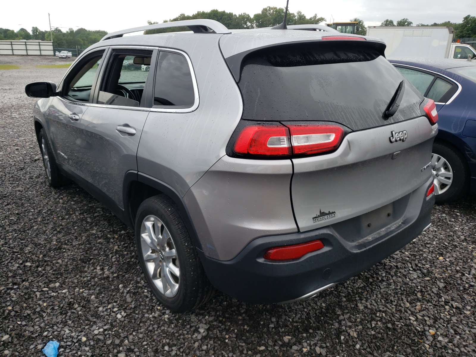Photo 3 from auction – 2016 JEEP CHEROKEE L with VIN 1C4PJLDB2GW287373