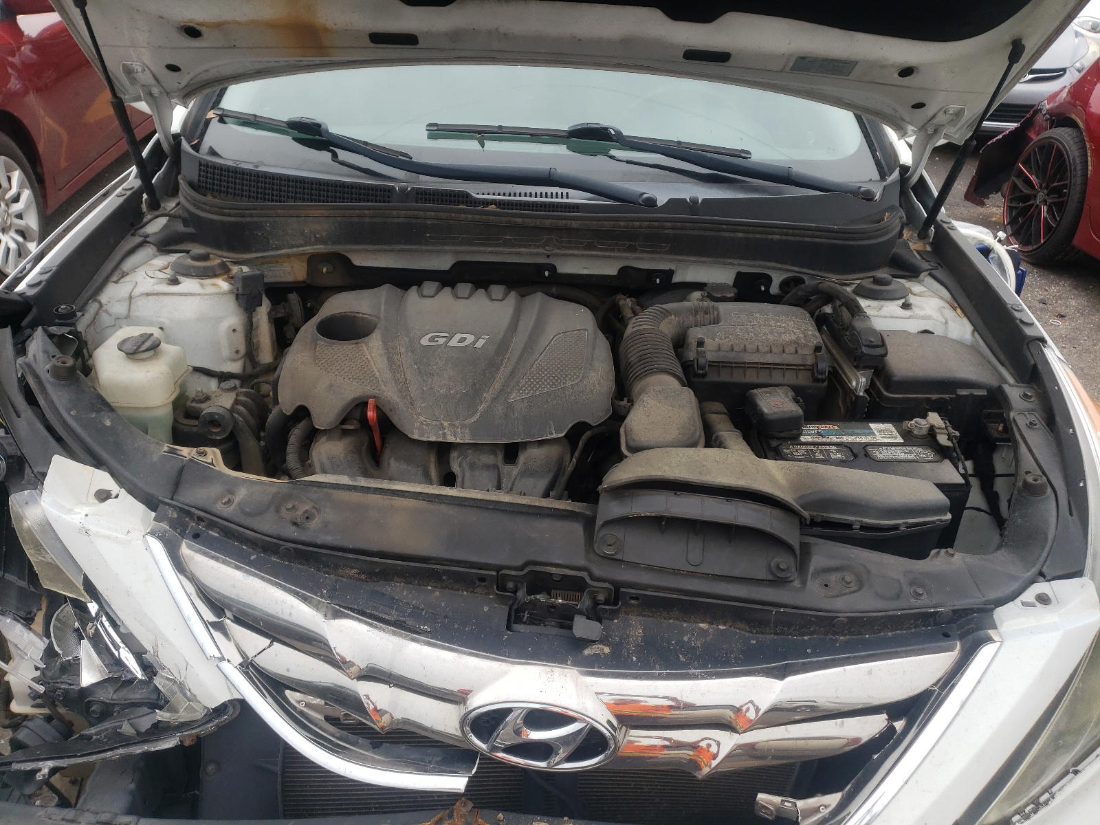 Photo 7 from auction – 2011 HYUNDAI SONATA SE with VIN 5NPEC4AC4BH147490