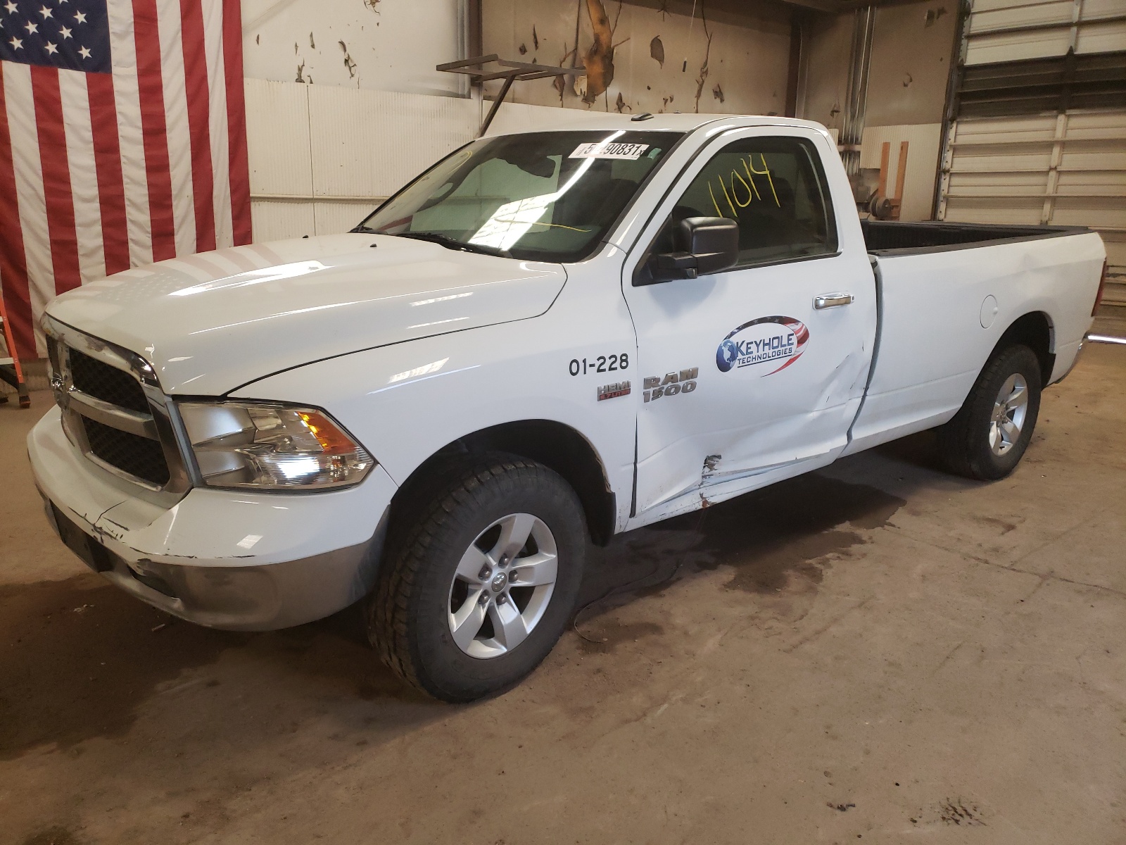 Photo 2 from auction – 2014 RAM 1500 SLT with VIN 3C6JR7ET9EG189036