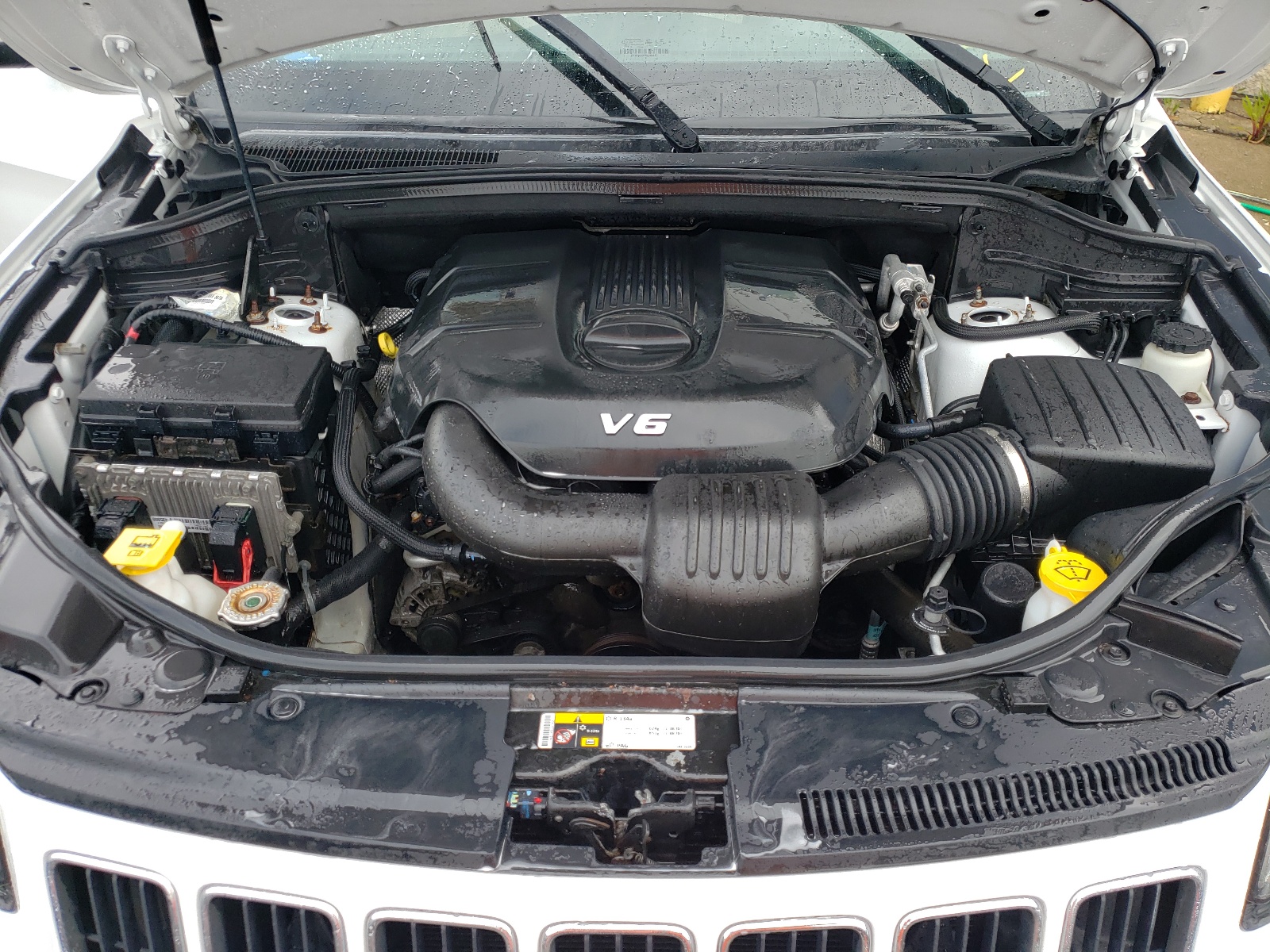 Photo 7 from auction – 2014 JEEP GRAND CHER with VIN 1C4RJFBG3EC304611
