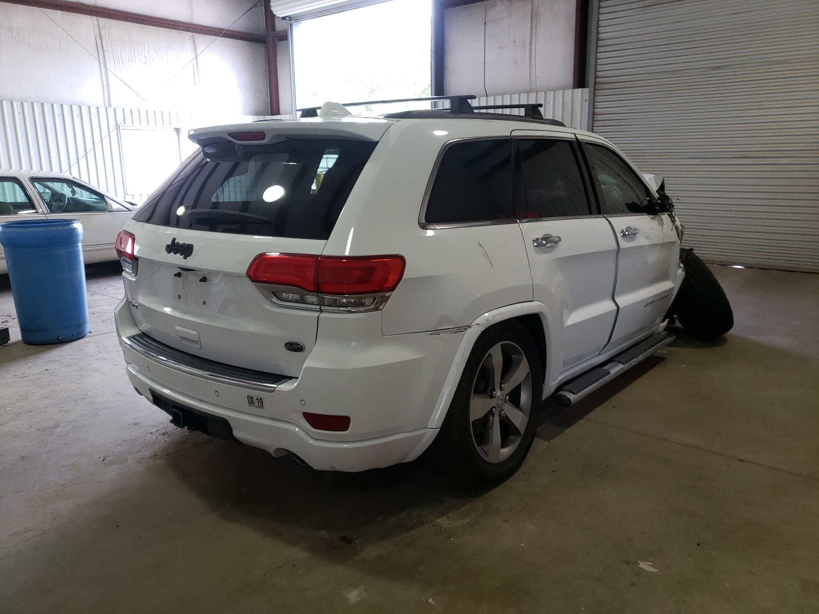 Photo 4 from auction – 2016 JEEP GRAND CHER with VIN 1C4RJFCG2GC469891