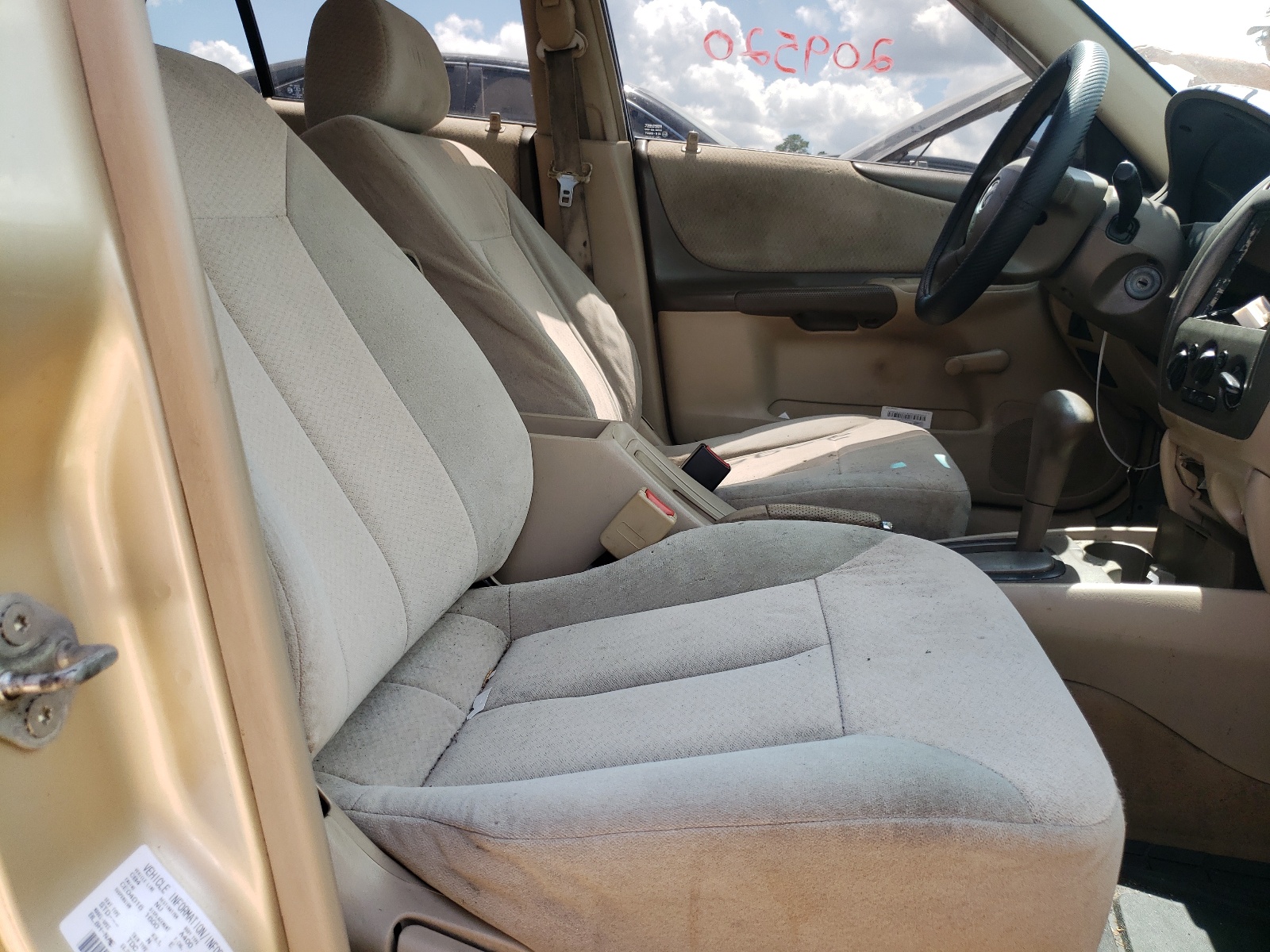 Zdjęcie 5 z aukcji – 2001 MAZDA PROTEGE DX z VIN JM1BJ222410410544