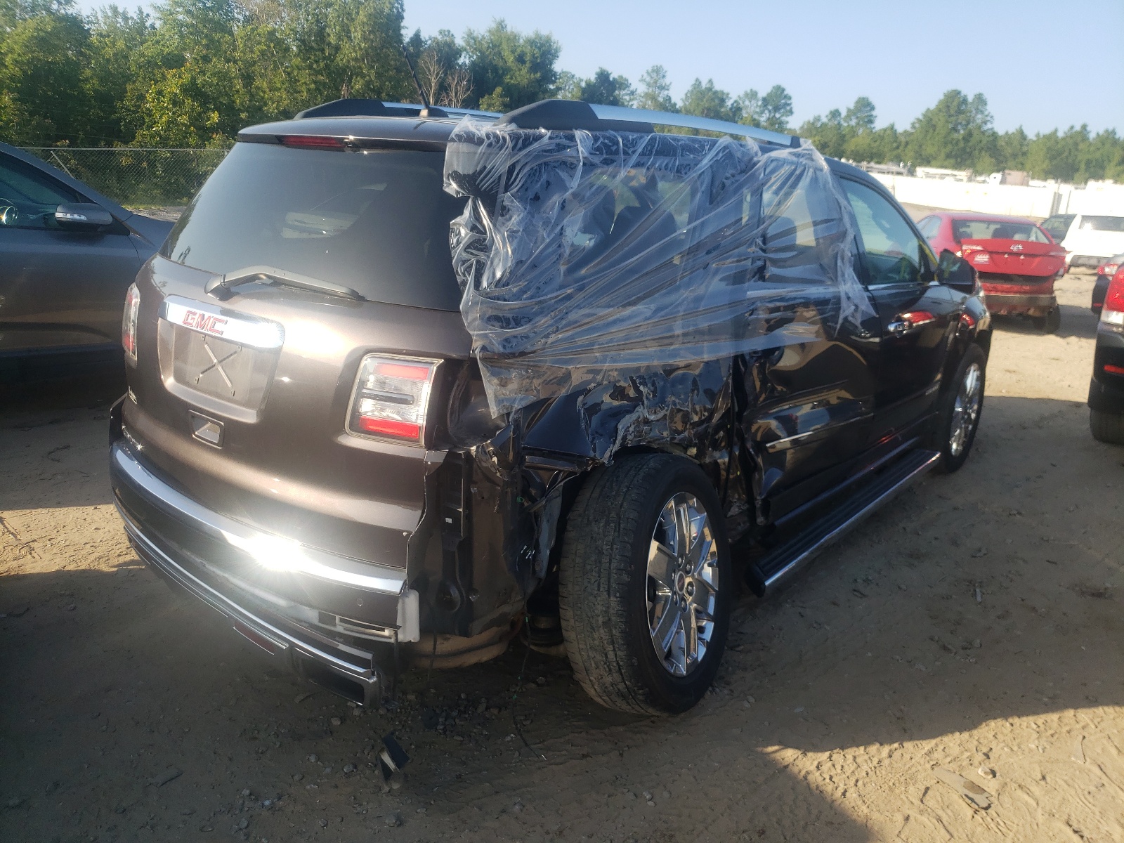 Photo 4 from auction – 2013 GMC ACADIA DEN with VIN 1GKKRTKD1DJ170999