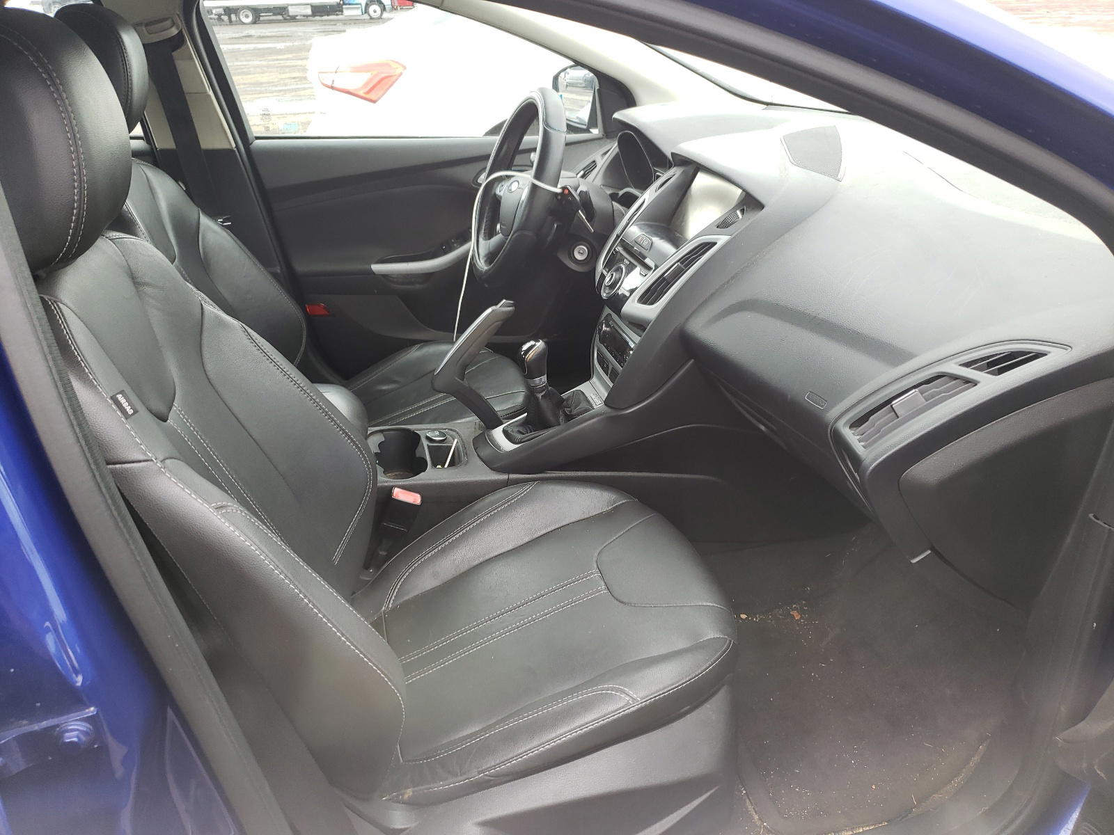 Photo 5 from auction – 2013 FORD FOCUS SE with VIN 1FADP3F20DL169503