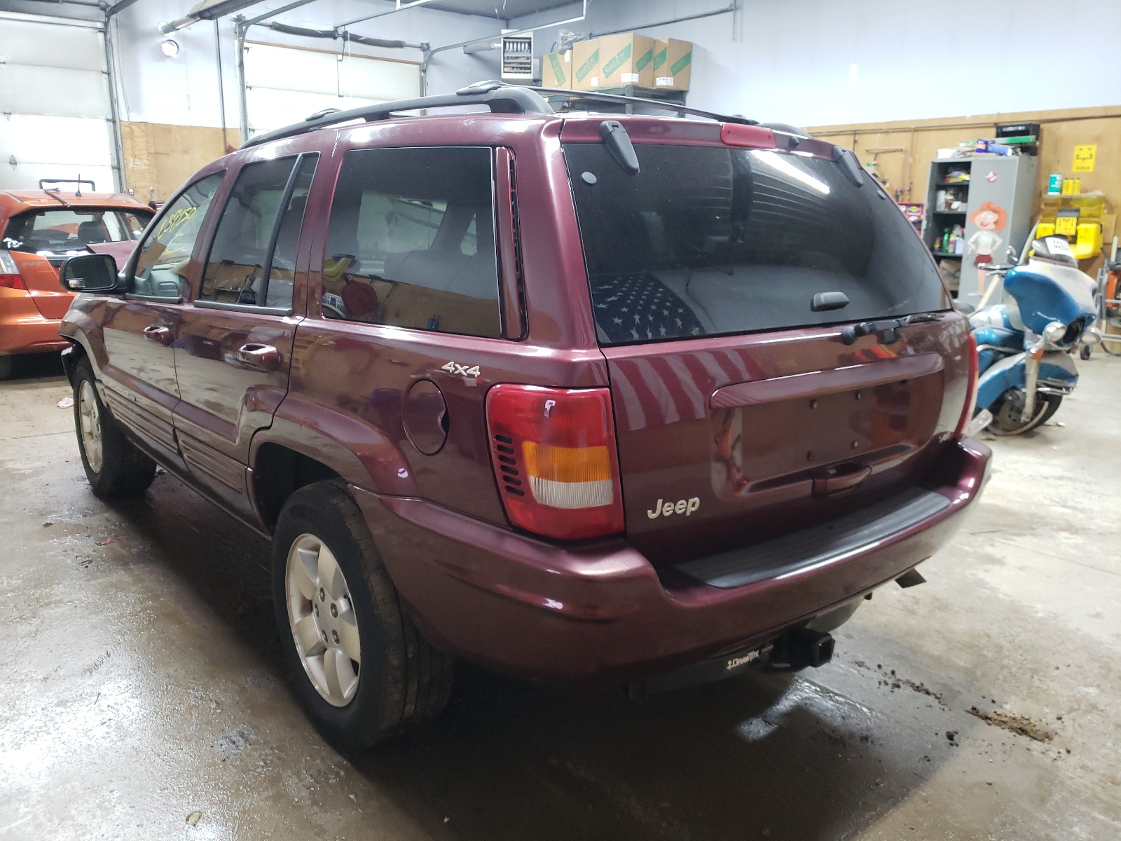 Photo 3 from auction – 2001 JEEP GRAND CHER with VIN 1J4GW58N61C553904