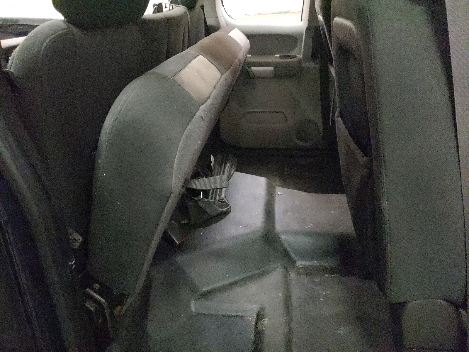 Photo 6 from auction – 2011 CHEVROLET SILVERADO with VIN 1GCRKPEA5BZ196690