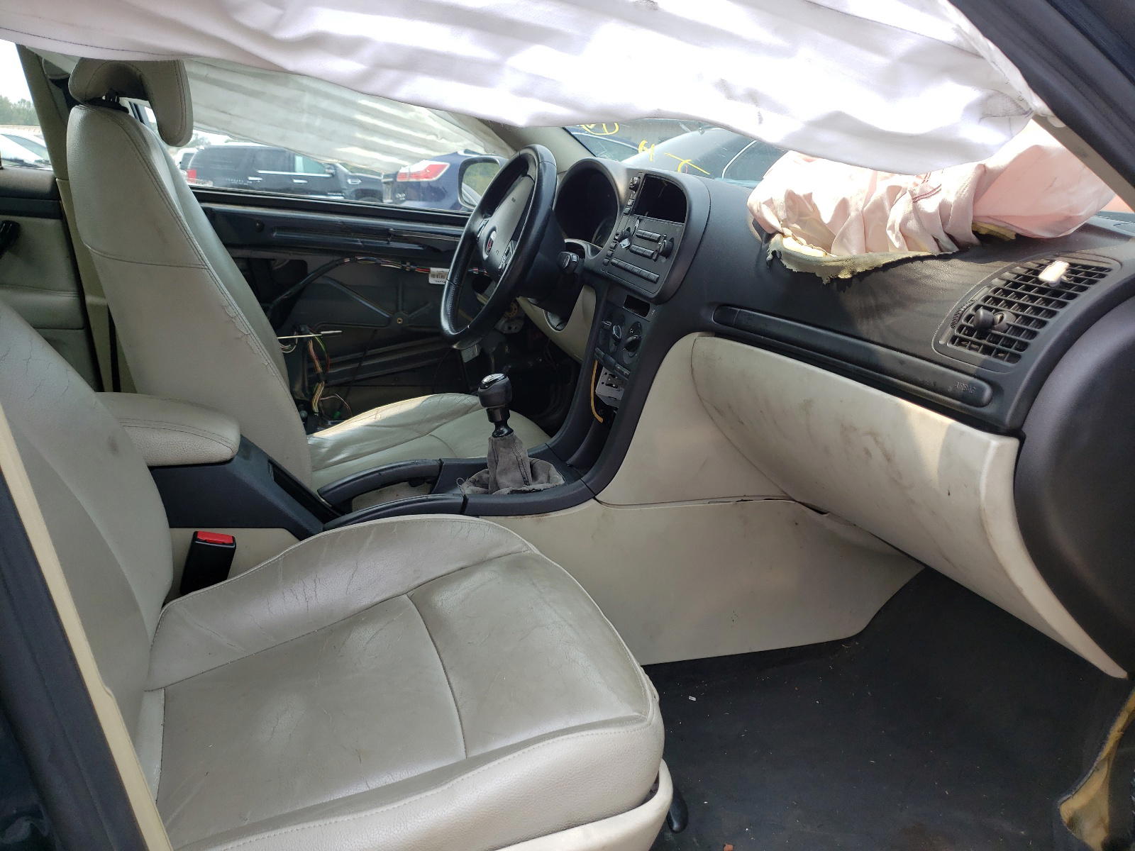 Photo 5 from auction – 2005 SAAB 9-3 LINEAR with VIN YS3FB45SX51052641