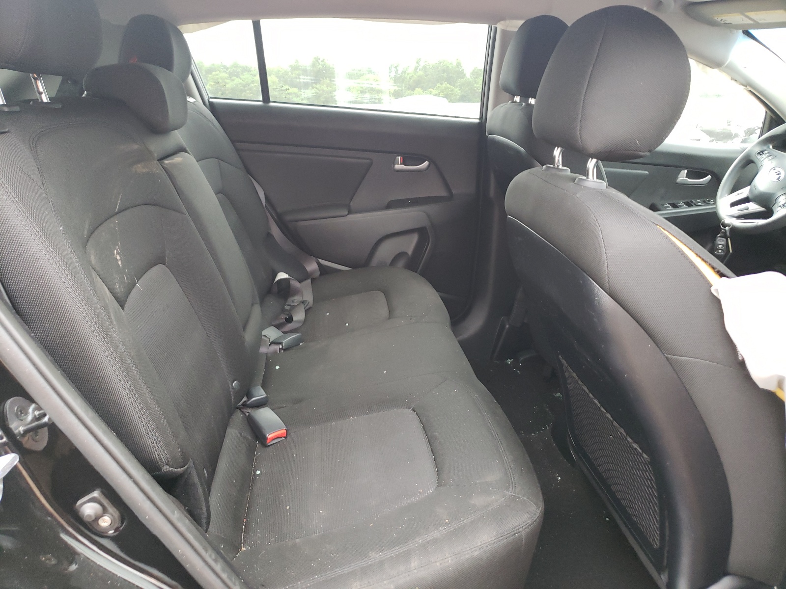 Photo 6 from auction – 2011 KIA SPORTAGE L with VIN KNDPBCA24B7169412