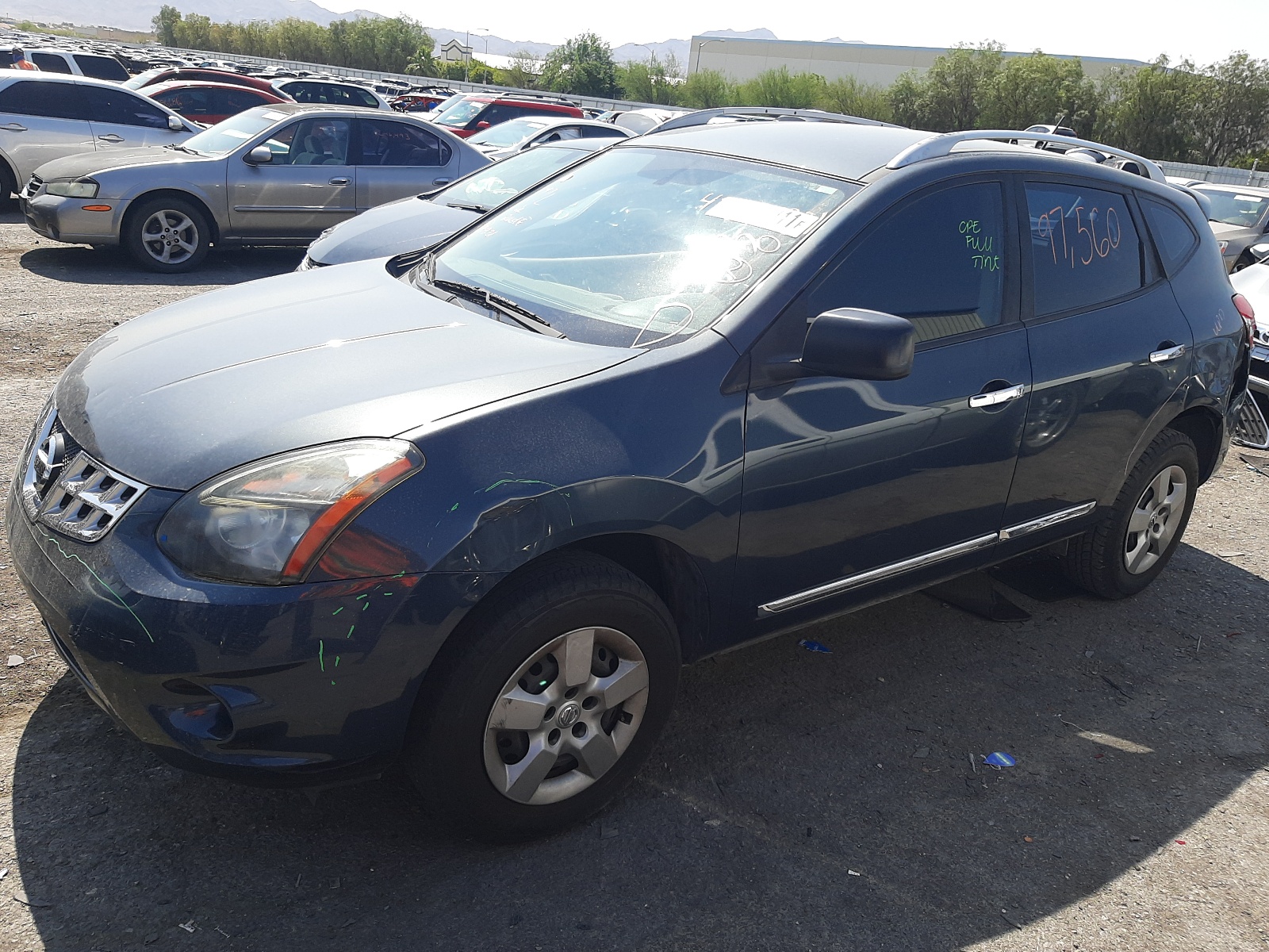 Photo 2 from auction – 2014 NISSAN ROGUE SELE with VIN JN8AS5MT0EW615172