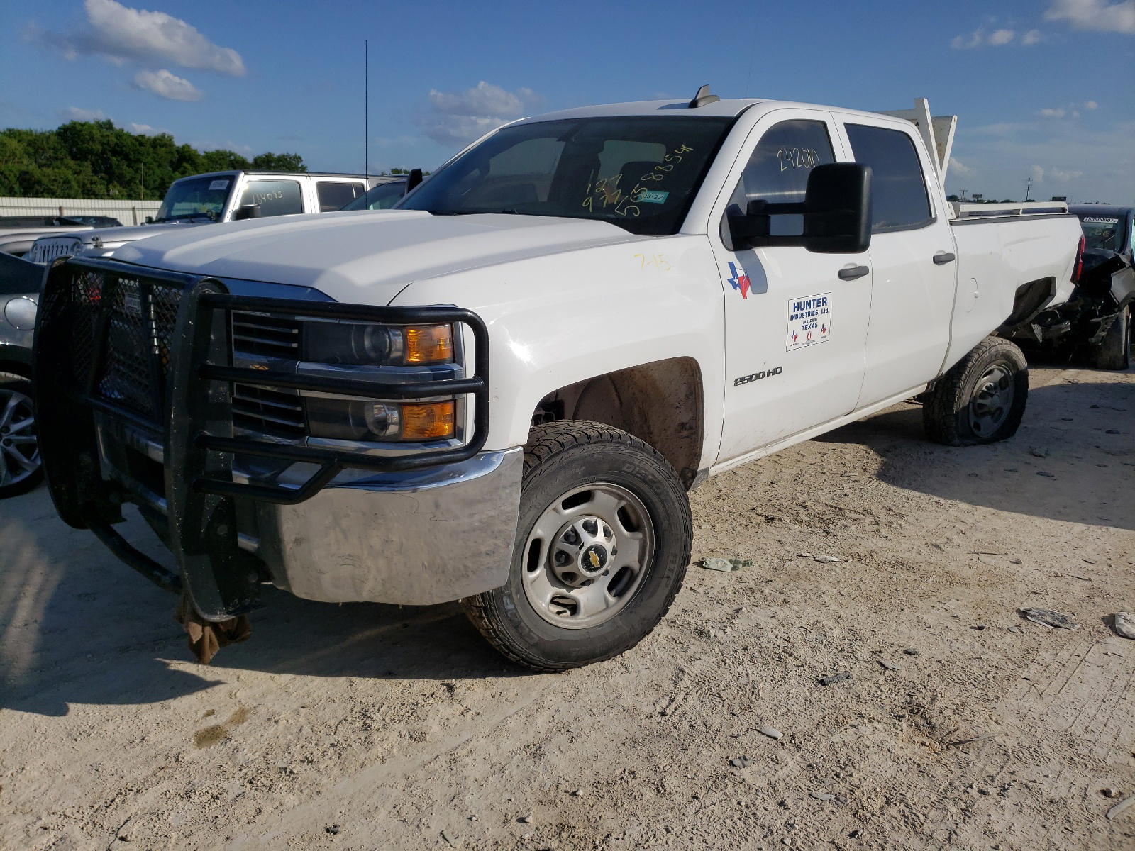 Photo 2 from auction – 2016 CHEVROLET SILVERADO with VIN 1GC1CUEG2GF127977
