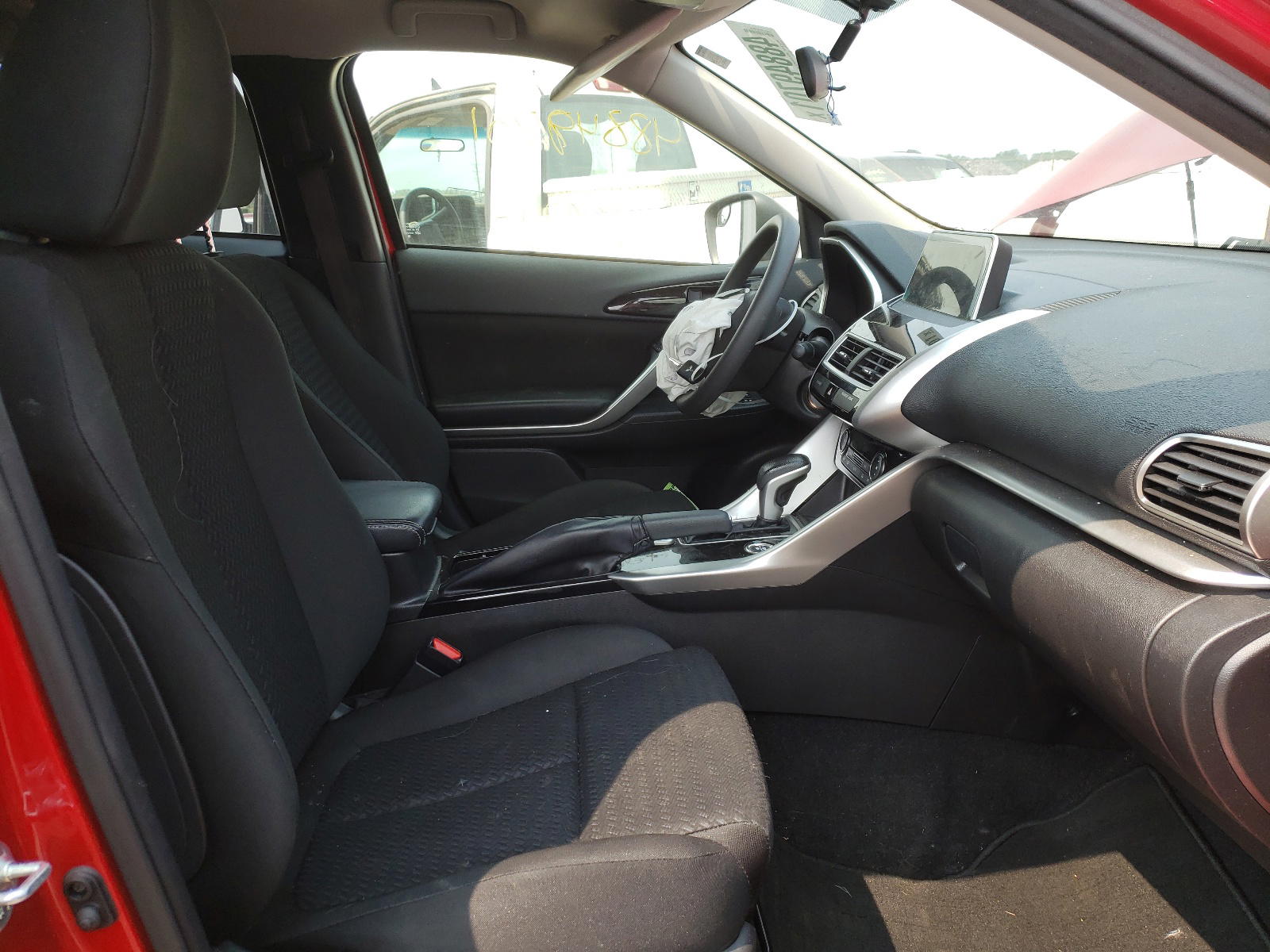 Photo 5 from auction – 2018 MITSUBISHI ECLIPSE CR with VIN JA4AT4AAXJZ048915